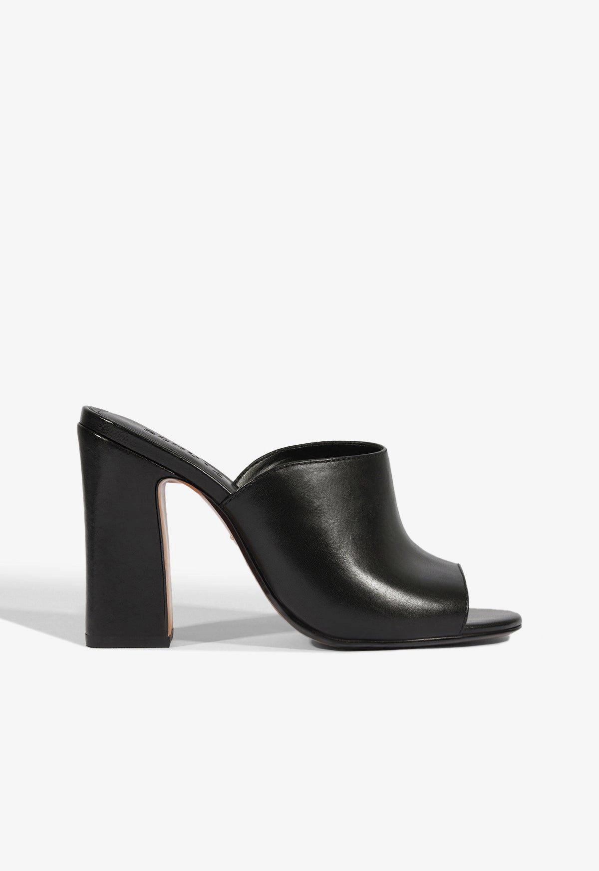 Esme Leather Sandal Sleek Footwear