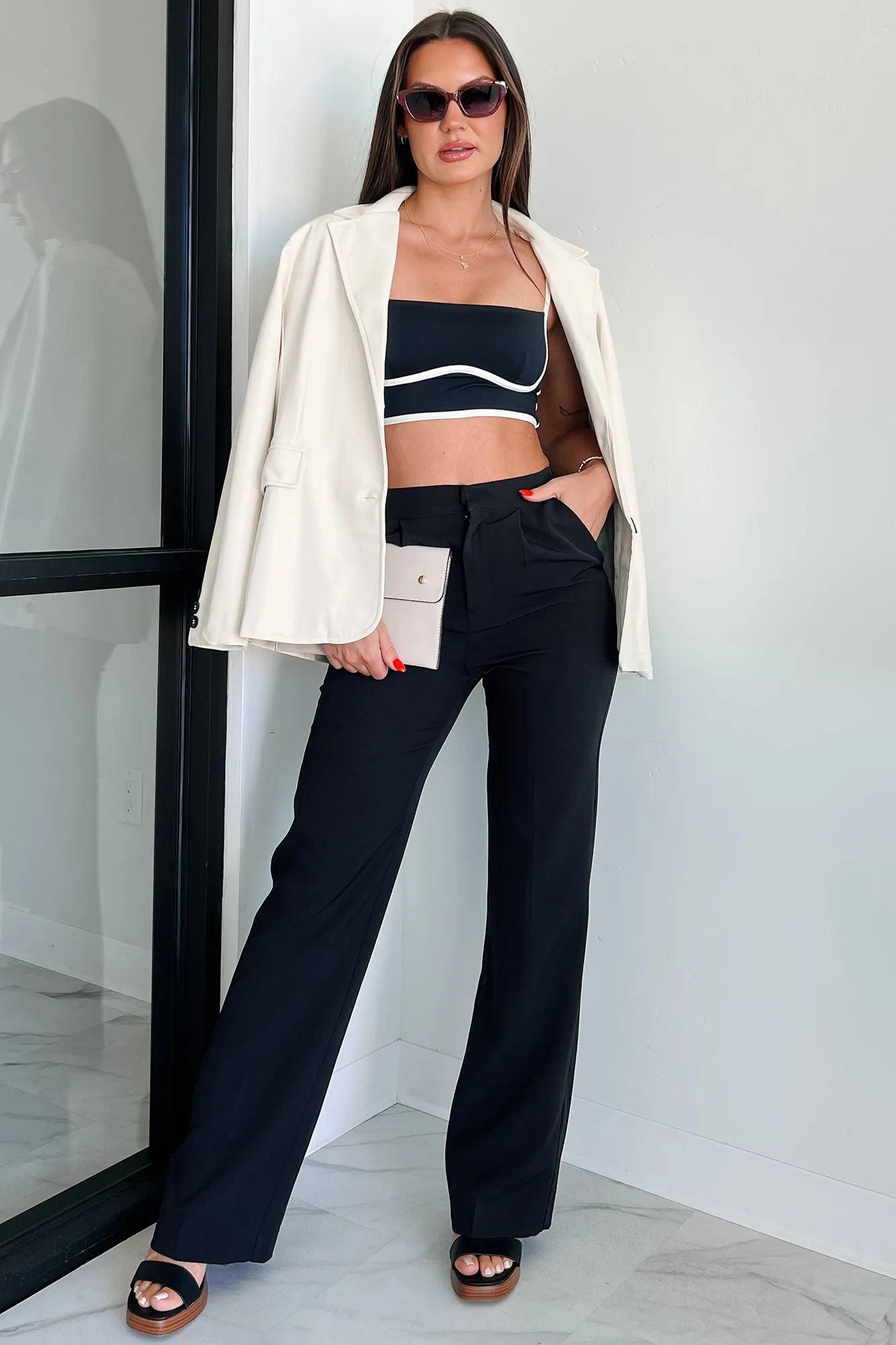 OdorResistant Technology HypoallergenicFabric Unstoppable Energy Contrast Trim Brami Crop Top (Black)