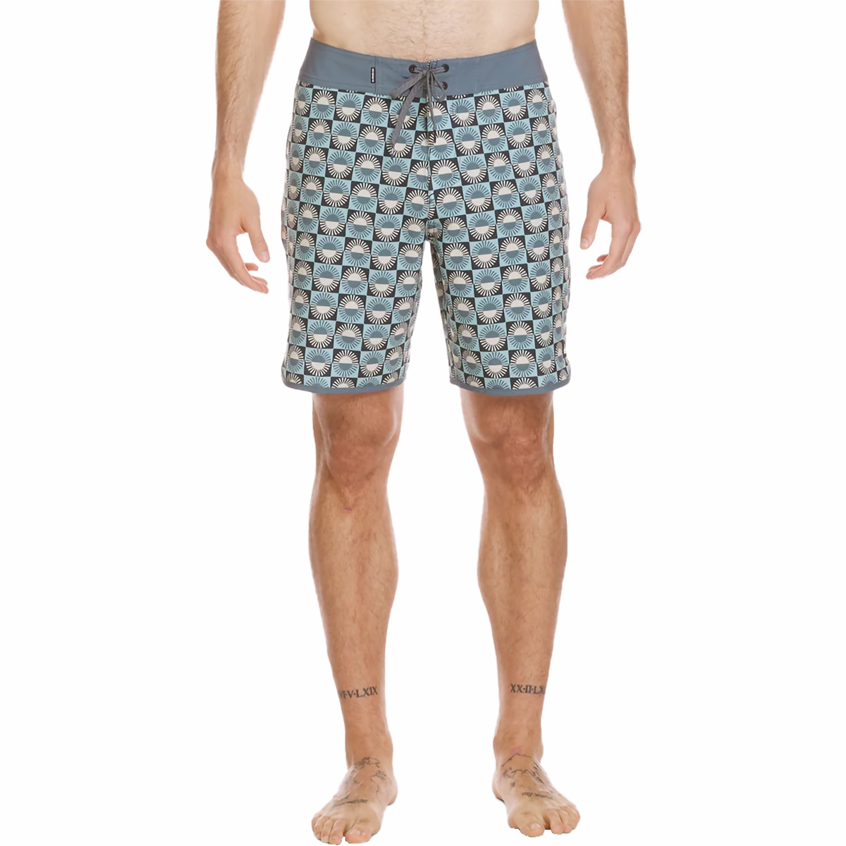 Surfsilk Scallop 19" Moderate Coverage Cut Pool Essentials