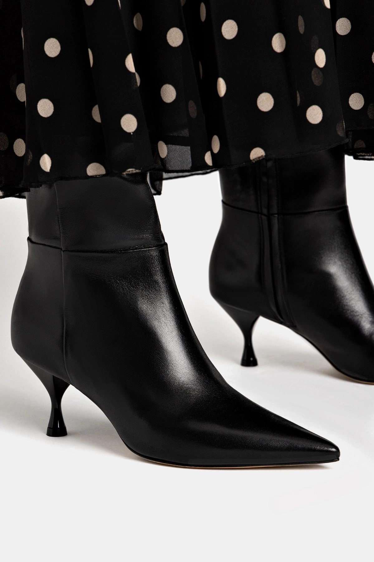 Performance Kate Mid Boot In Black Leather