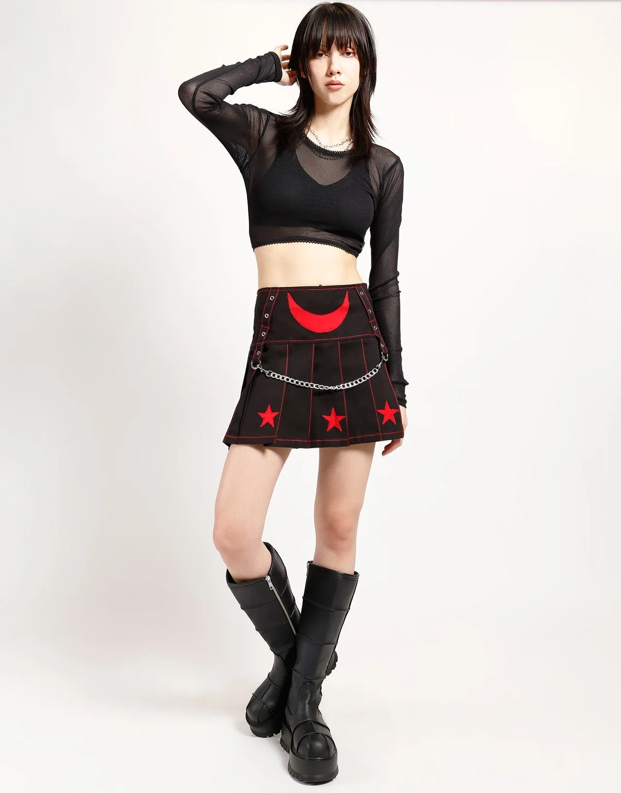 I AM A STAR PLEATED SKIRT RED Body Friendly Skinny Fit