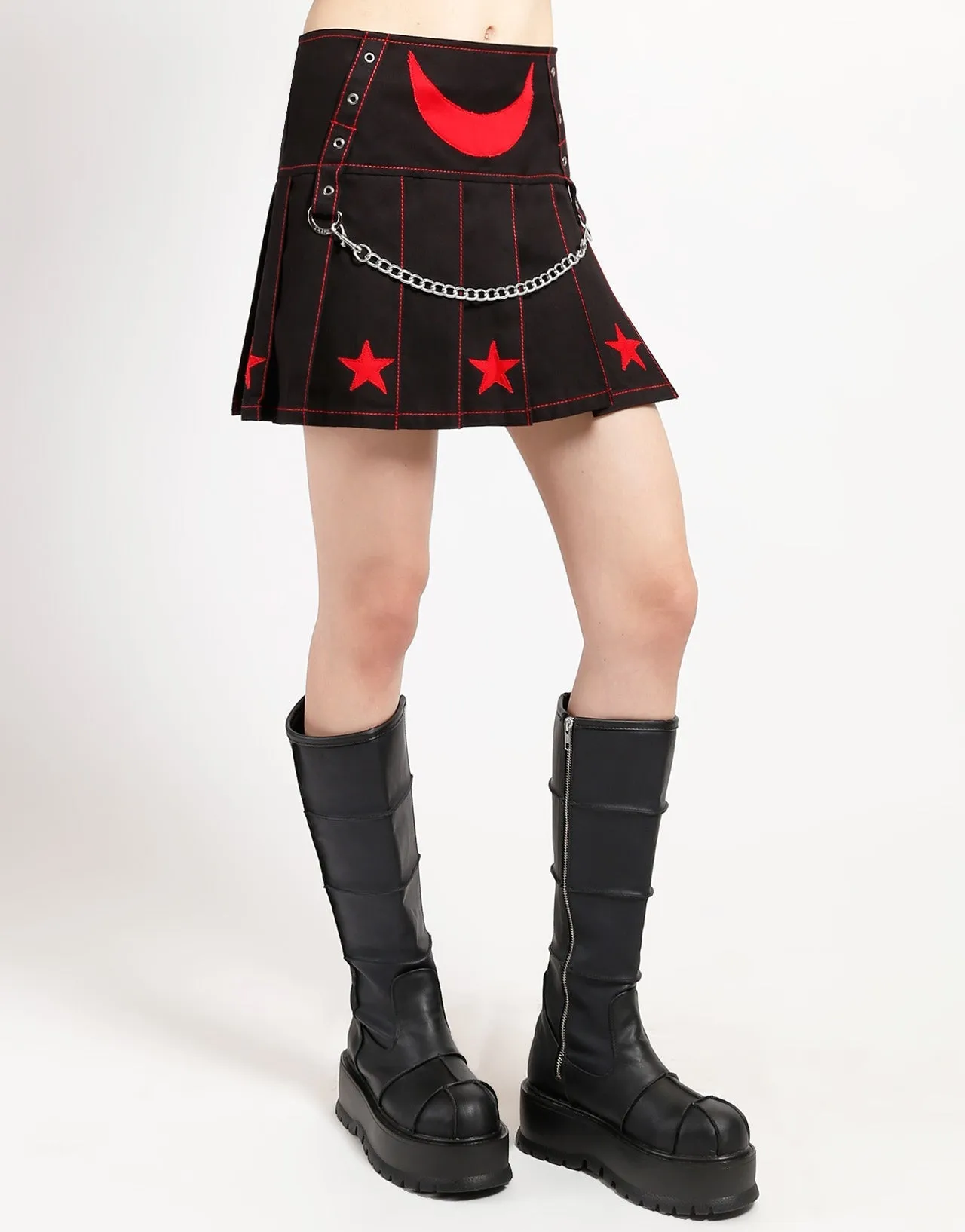 I AM A STAR PLEATED SKIRT RED Simple Comfort Wear Convertible legs