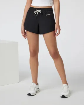 EcoFriendlyBlend vuori Women's Clementine 4" Short 2.0 in Black