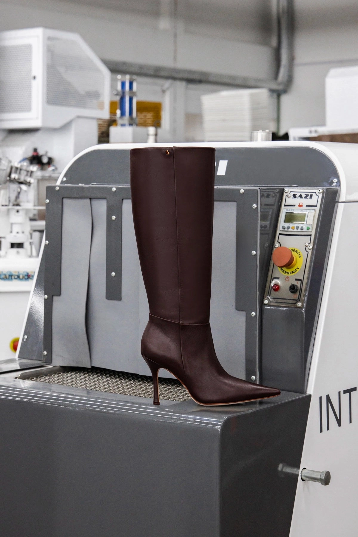 Craftsmanship Carina Boot In Brown Leather