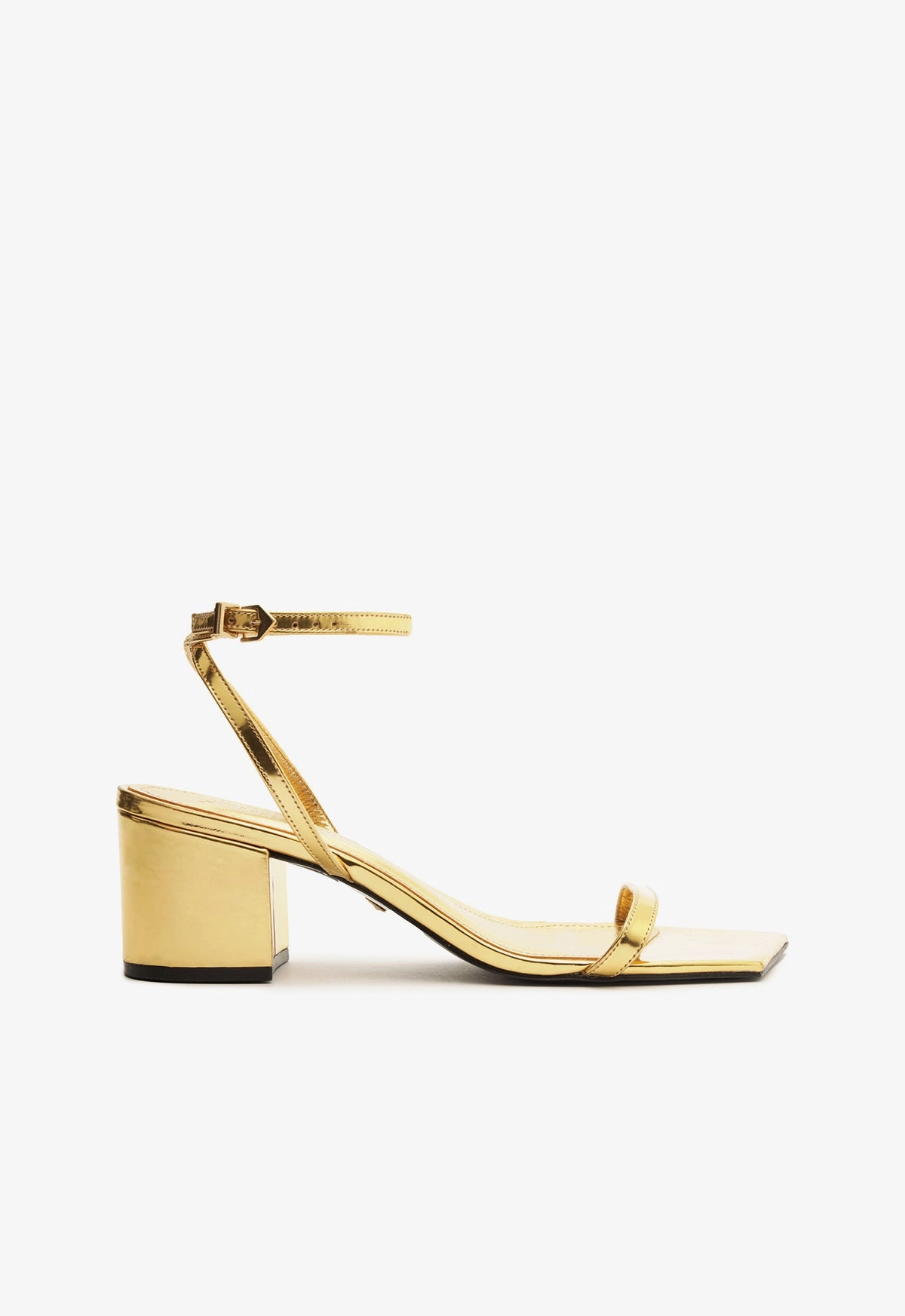 Firm Lock Wind Block Kendall Sandal