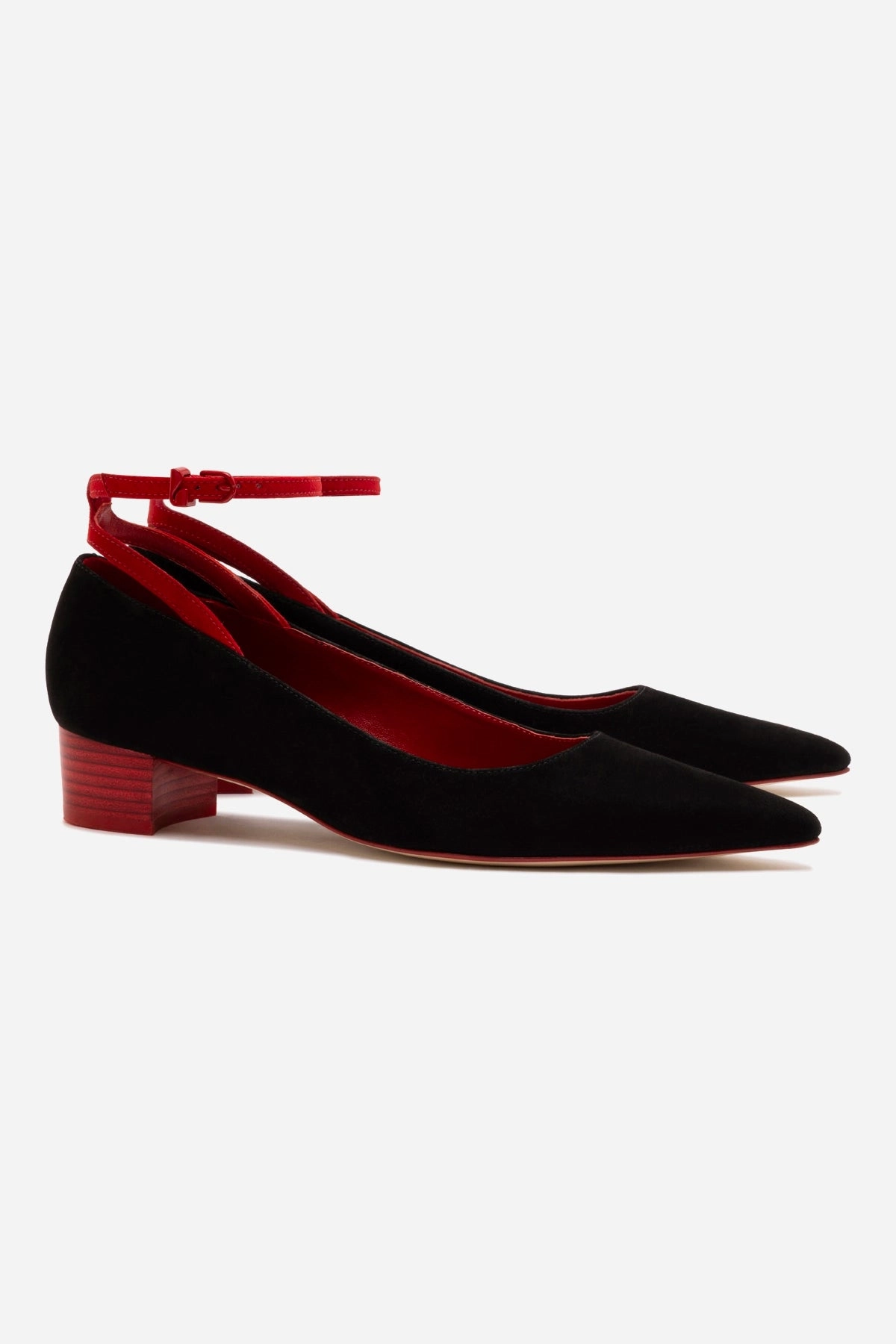 Gold Tone Buckle Fit Larroud x CPPXO Pump In Black And Scarlet Leather