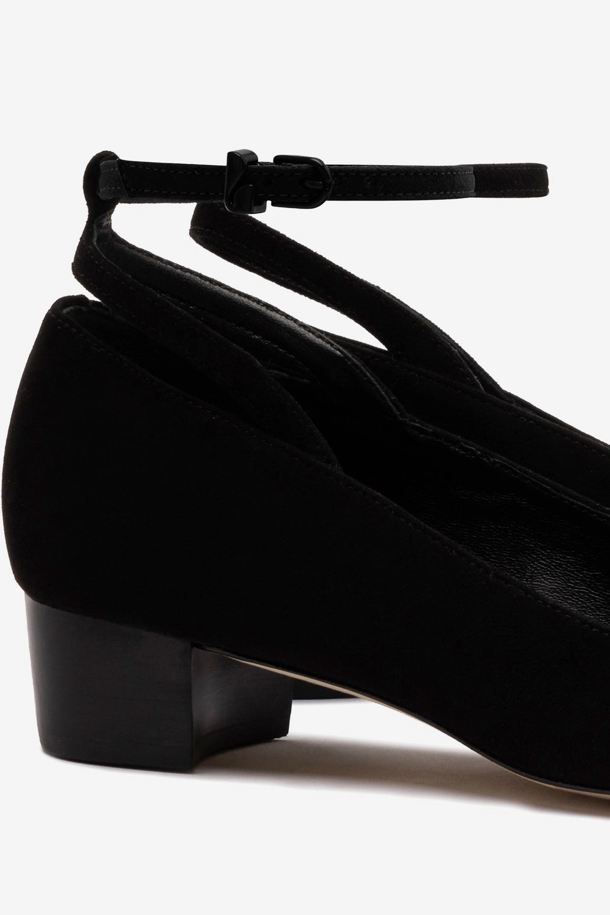 Larroud x CPPXO Pump In Black Leather Fast Go