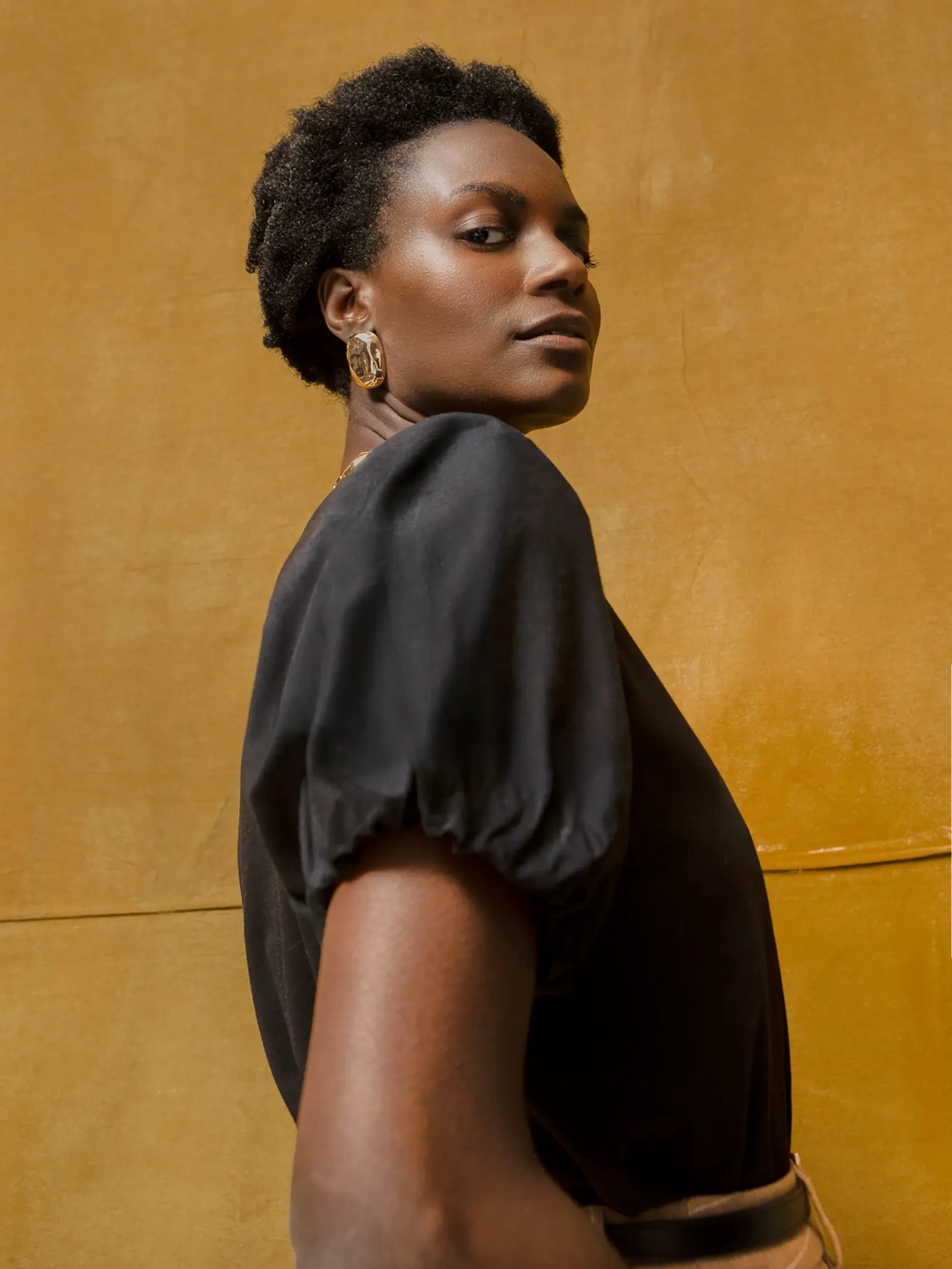 Black Pure Cotton Puff Sleeve T-Shirt YarnDyedQuality