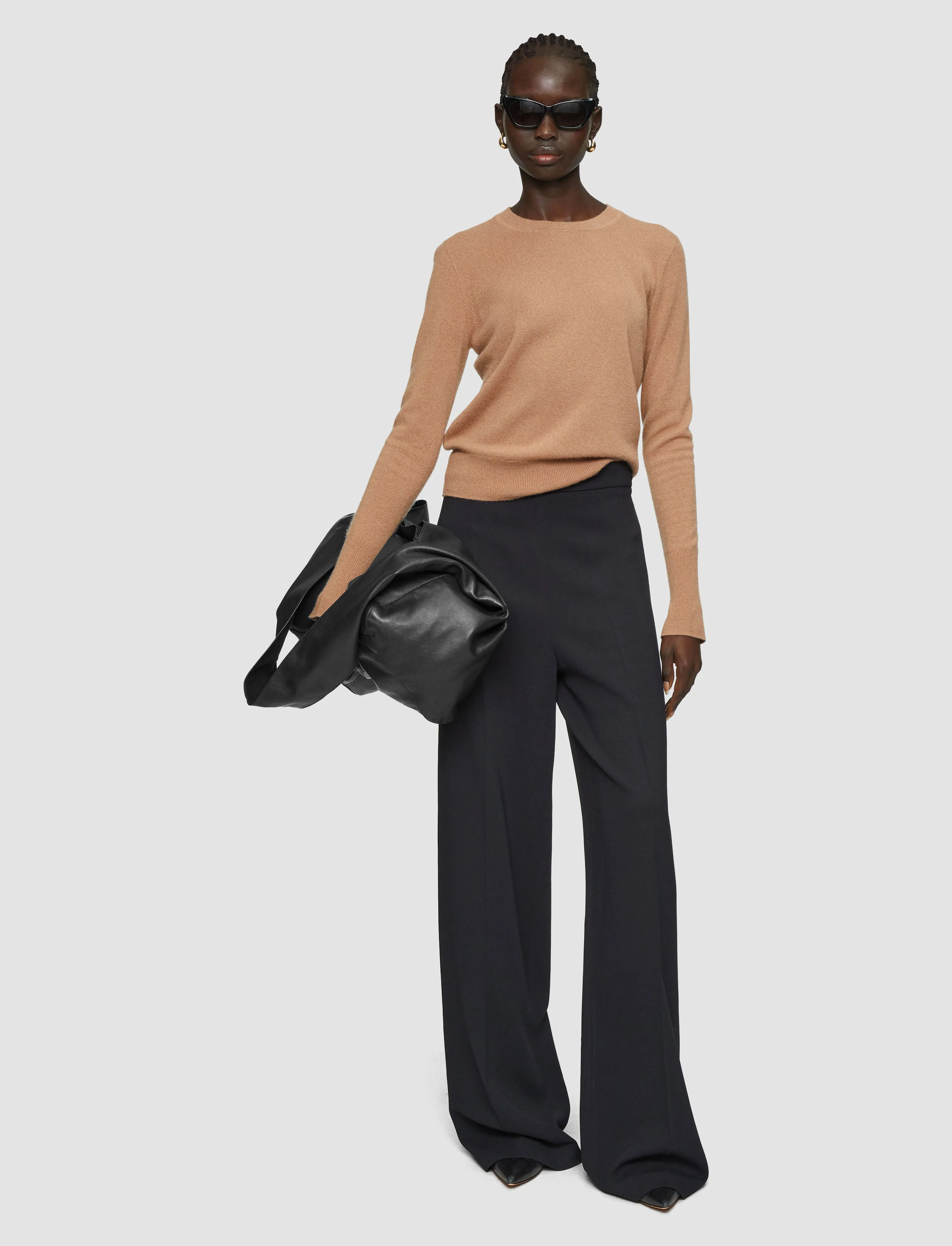 Light Pure Cashmere Round Neck Jumper Ribbed Trim Dimensional Jacquard Weave