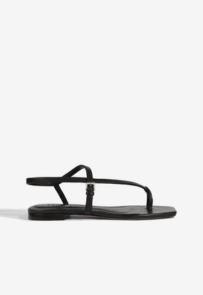 Ventilation holes Dinner Look Lisa Black Leather Flat Sandal