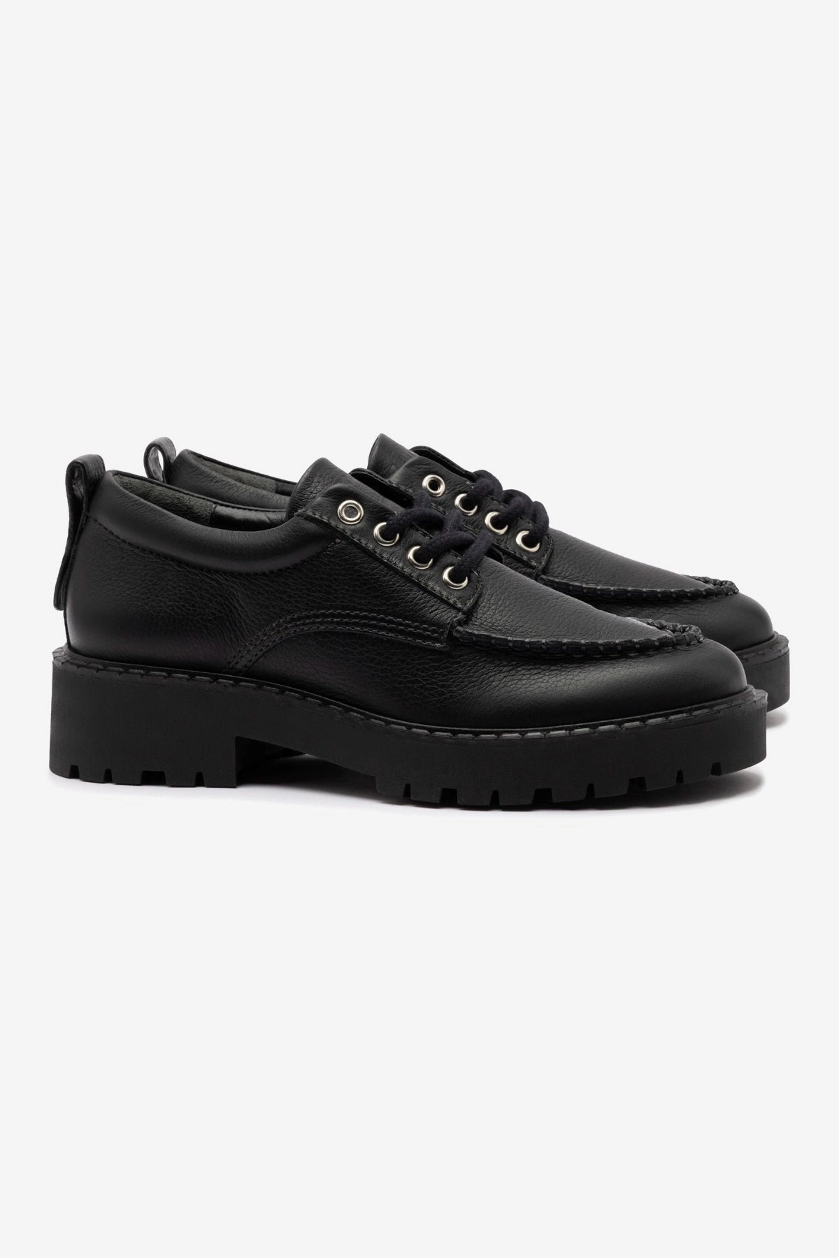 London Lace Up Loafer In Black Leather Abrasion resistant Cold Guard
