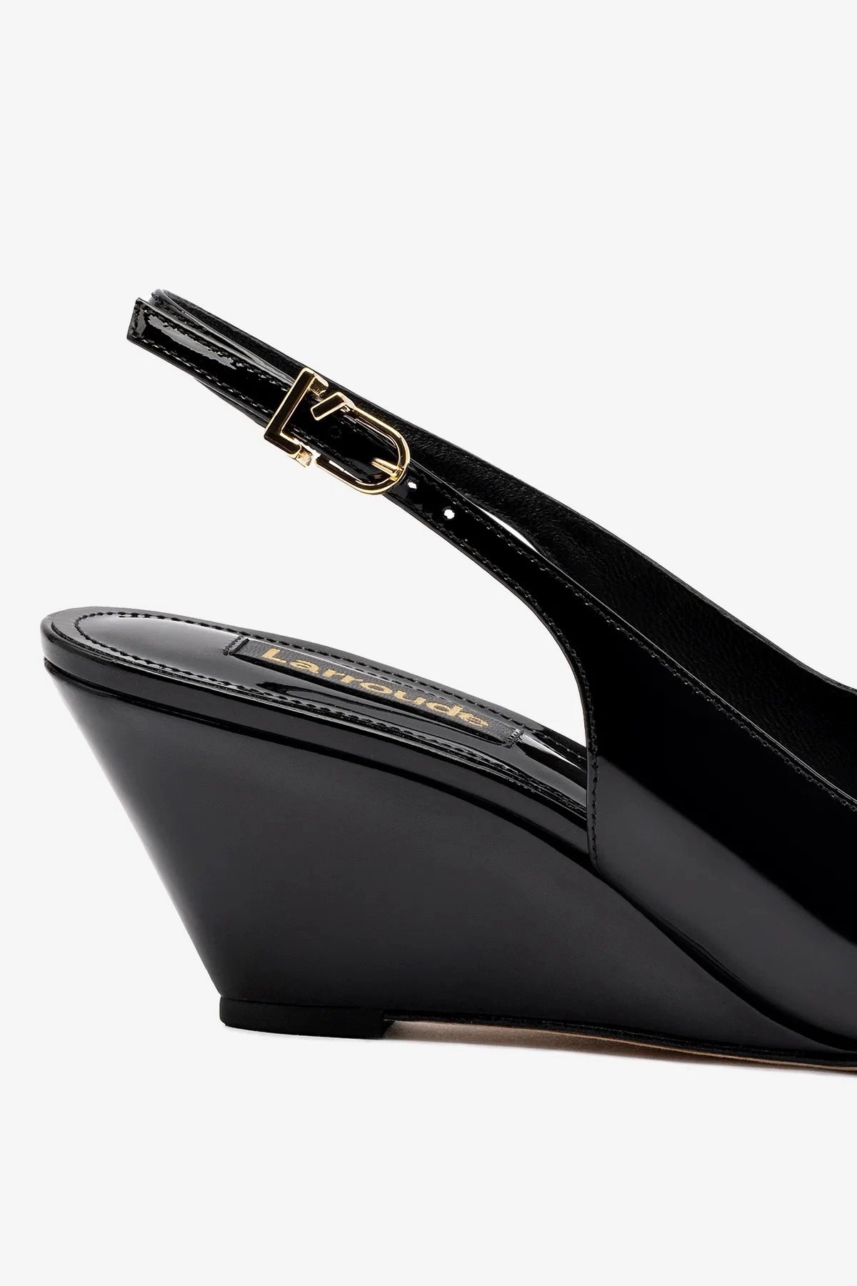 Move Bold Loulou Pump In Black Patent Leather