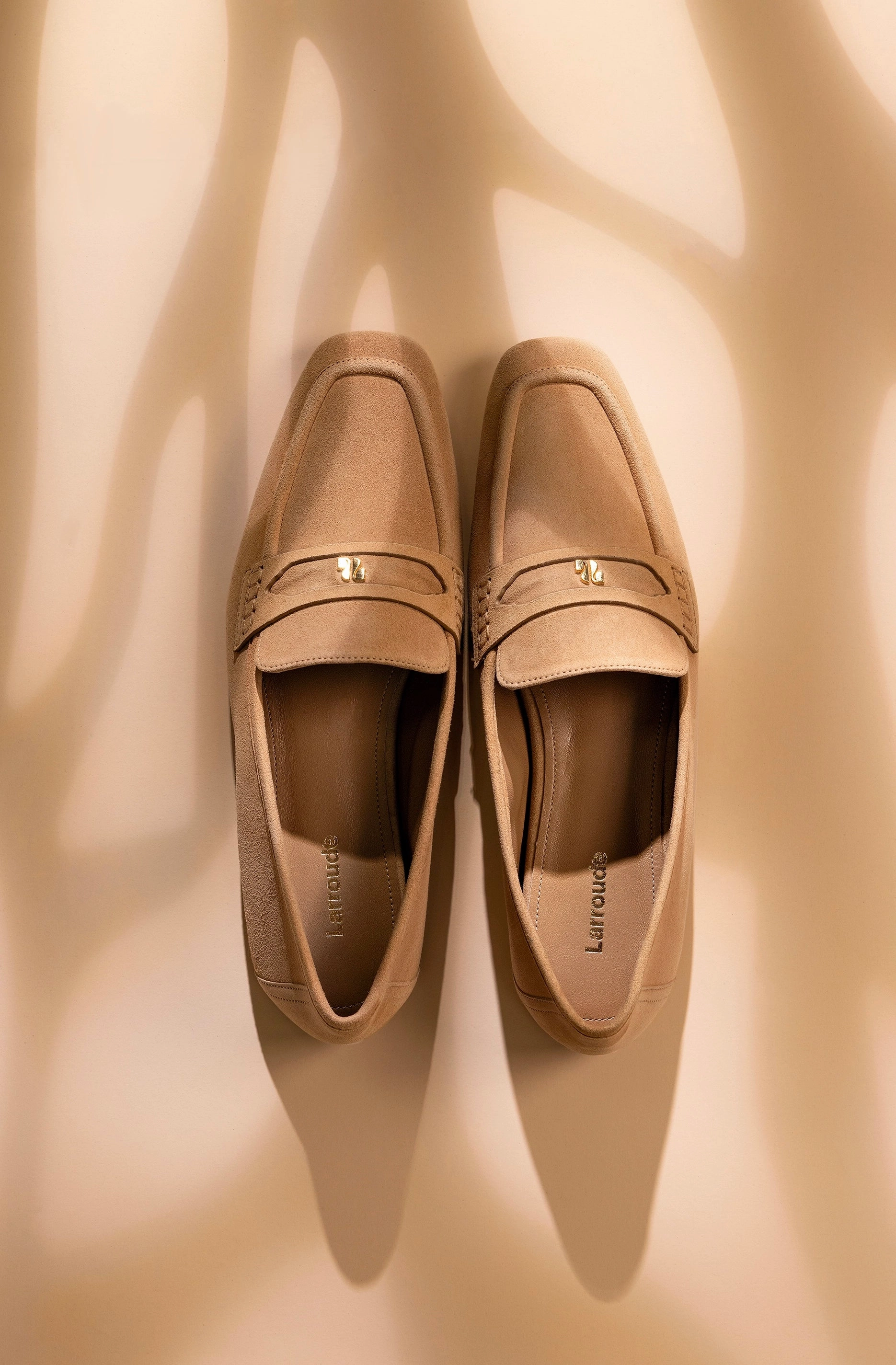 Urban Walk Beach Fun Suki Flat Loafer In Peanut Suede