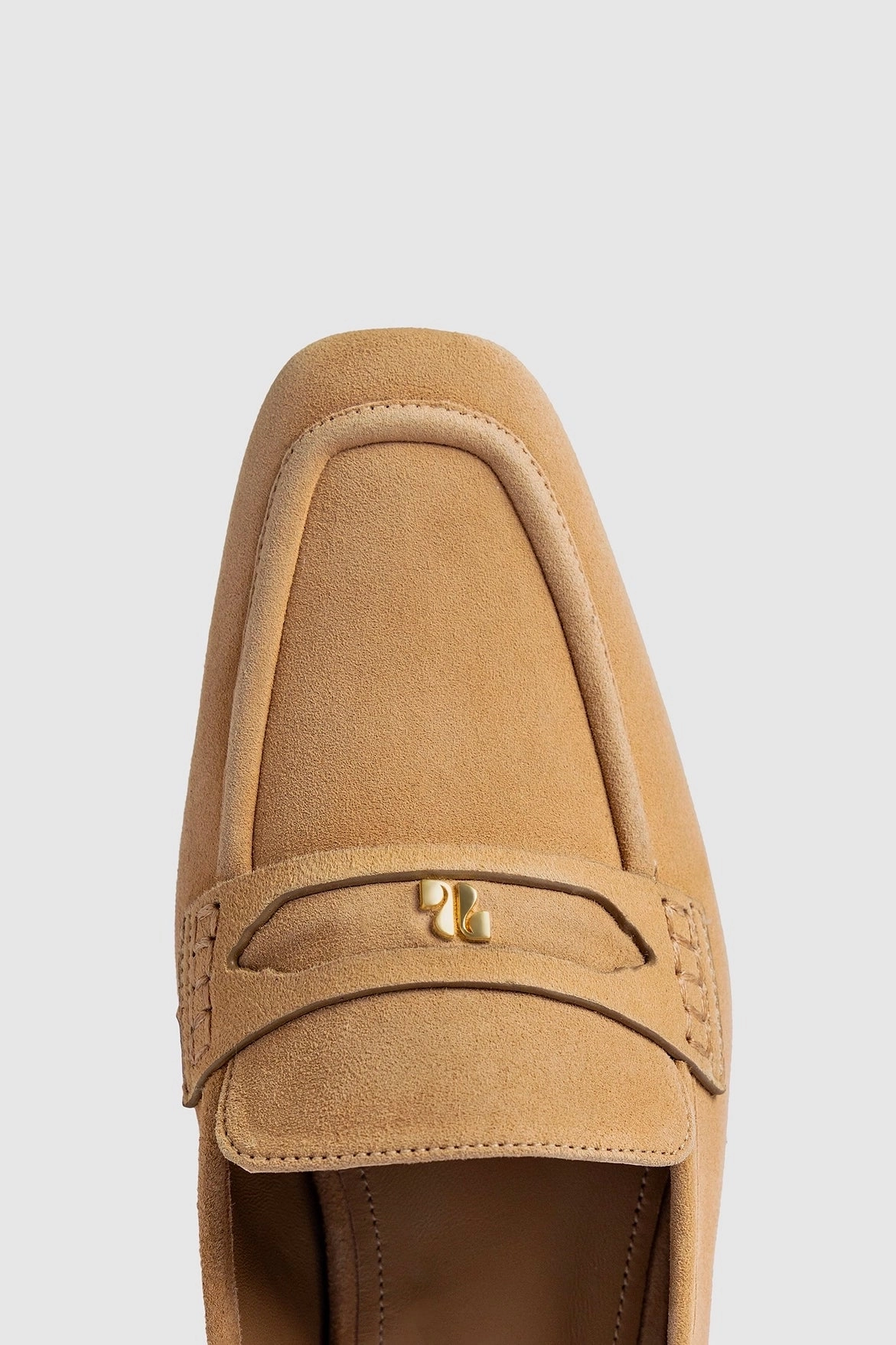 Sail Vibe Bright tone Suki Flat Loafer In Peanut Suede