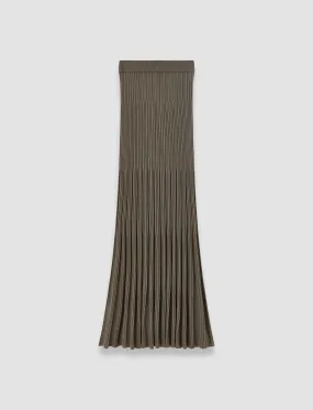 Weekend Classic Seamless Stitch Construction Merino Rib Knit Skirt