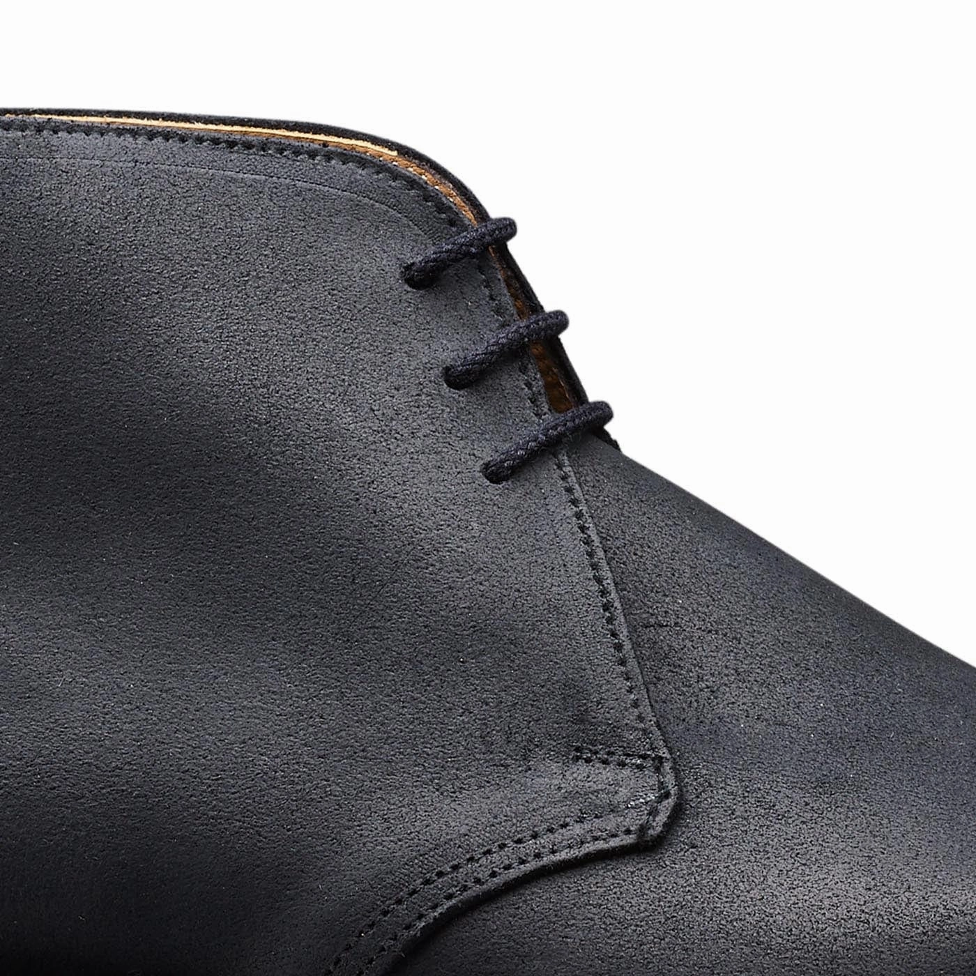 Classic Silhouette Design Step Free Molton Black Rough-Out Suede