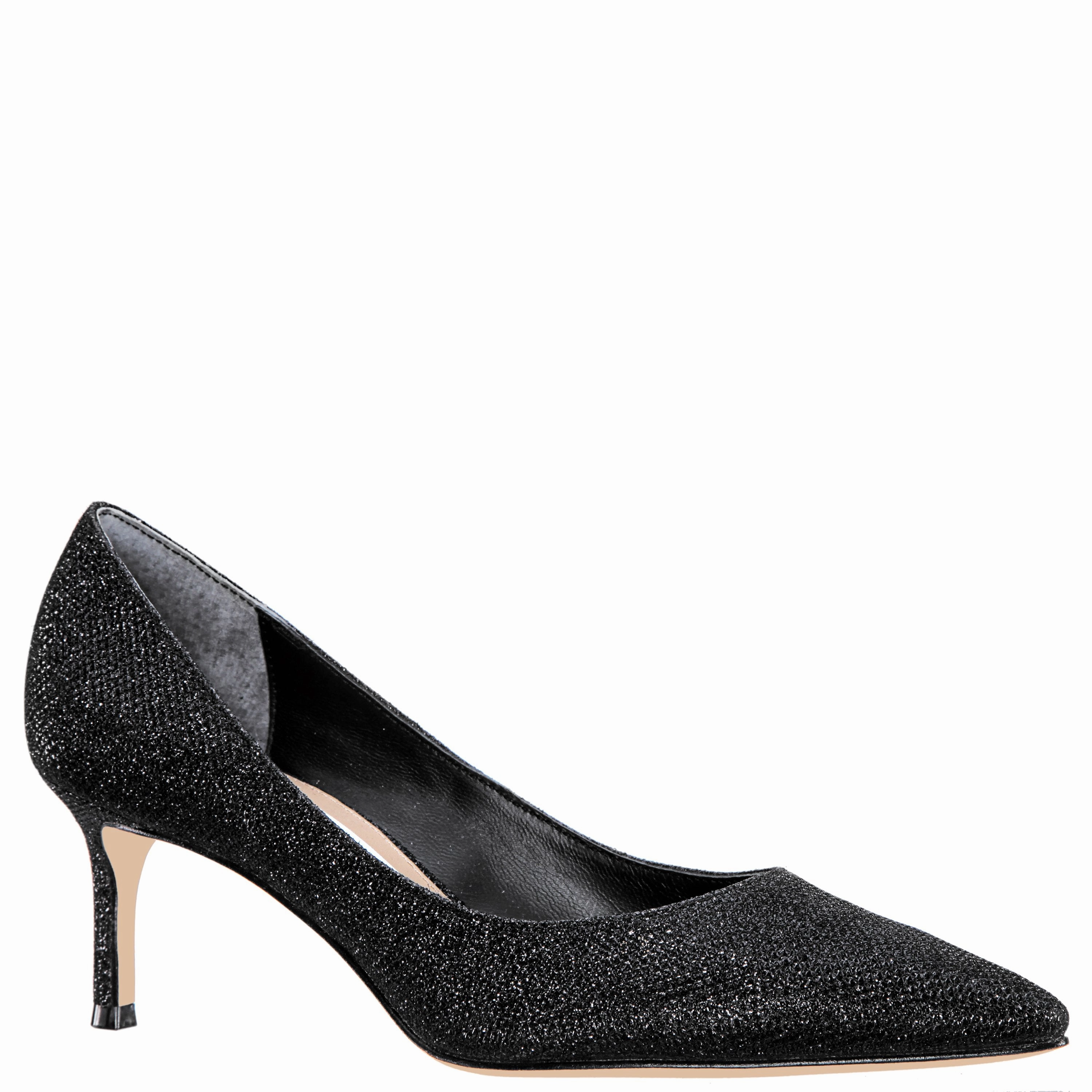 NINA60-NOIR DREAMLAND Breathable mesh upper Traction pattern