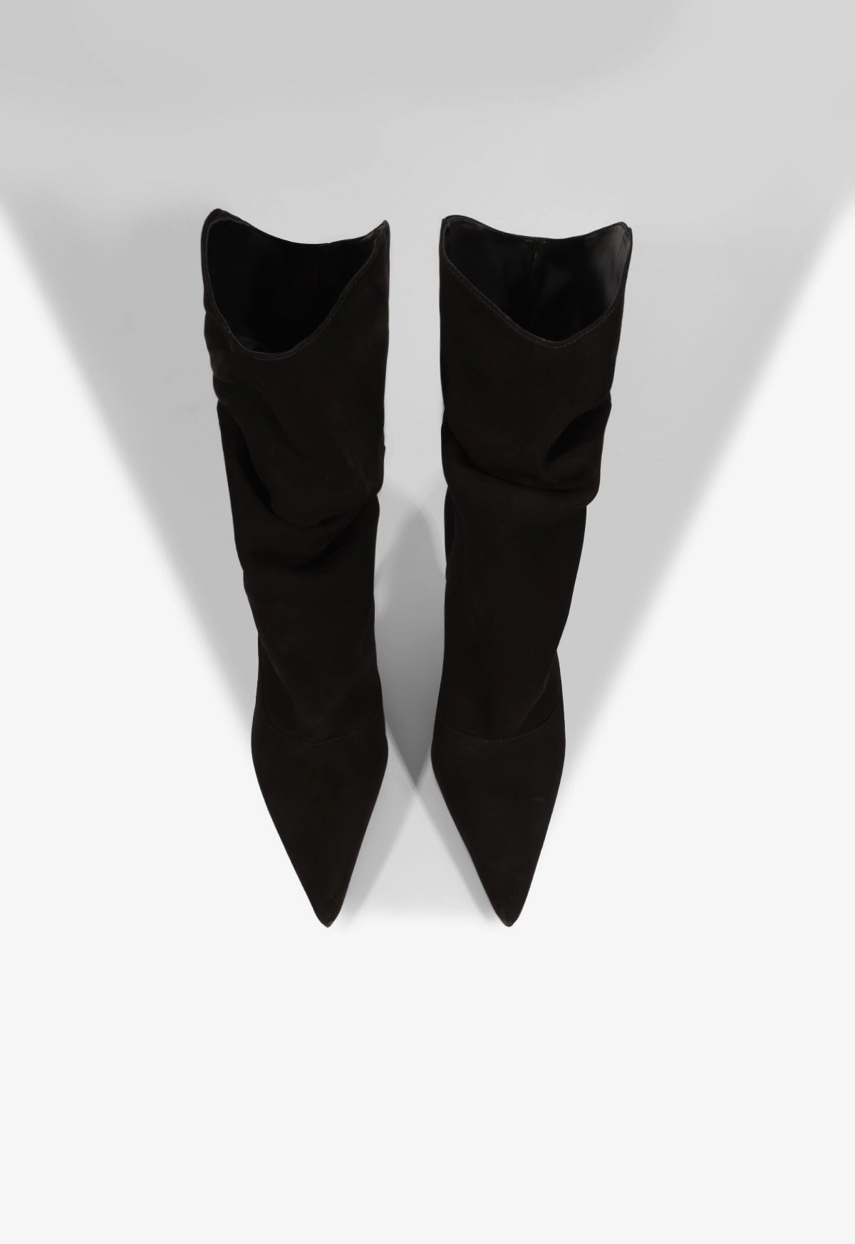 Maryana Slouch Nubuck Bootie Mountain Strong Fantasy Path