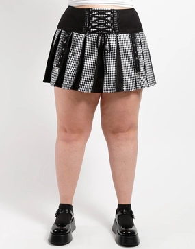 CURVE BO PEEP PLEATED GARTER SKIRT WHITE Relax Mode Wide fit