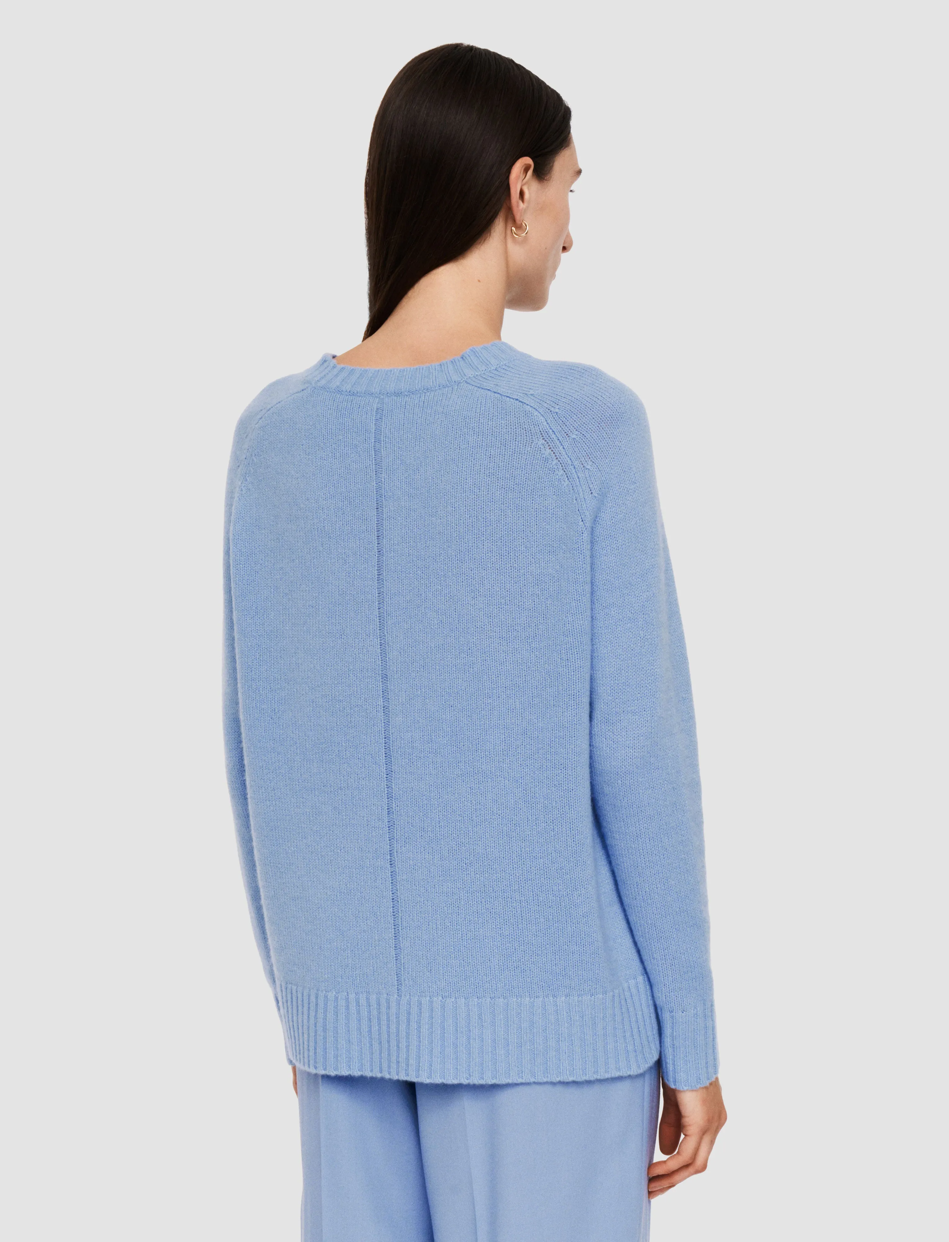 Office Comforted Open Cashmere Round Neck Jumper