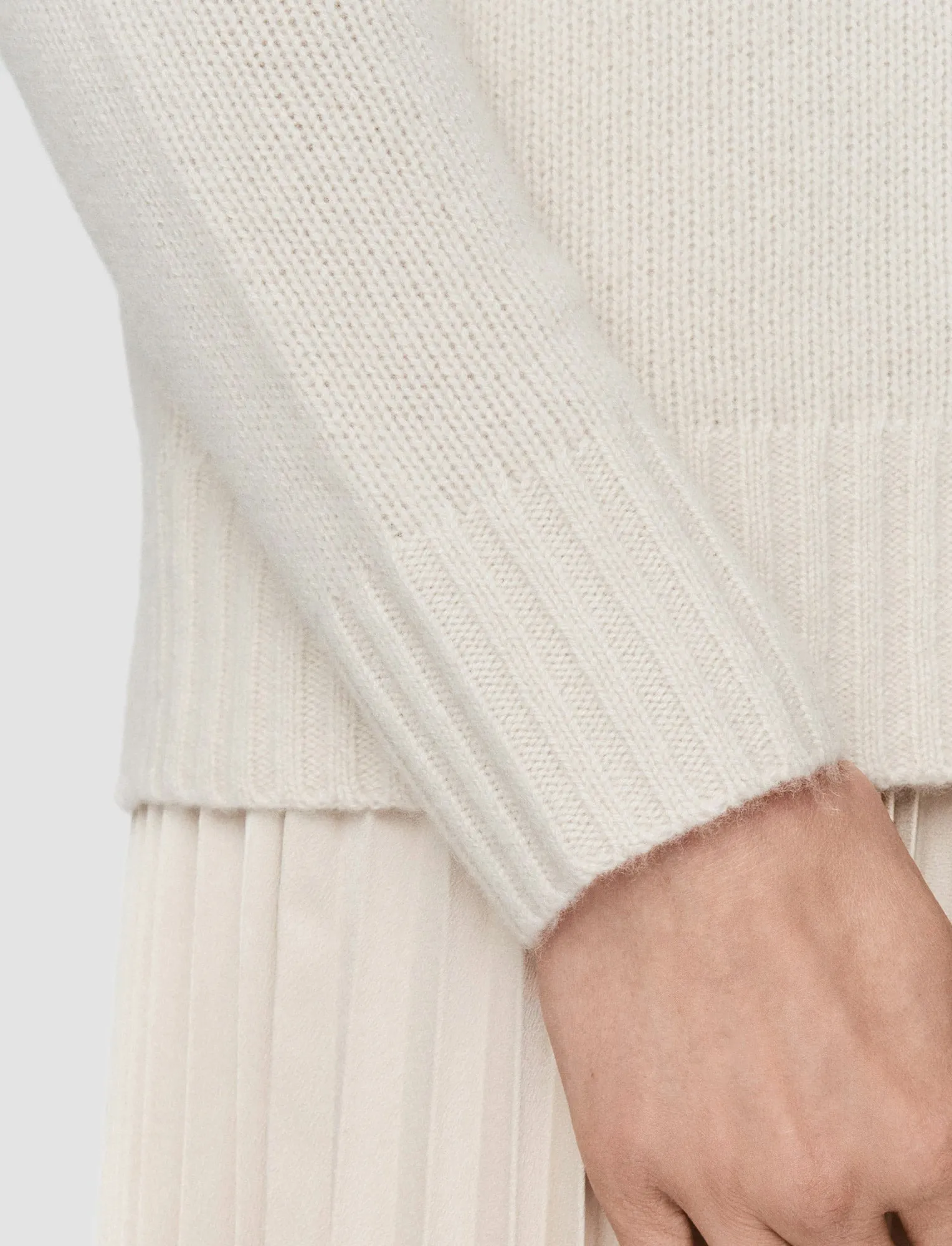 Compact Style Layer Option Open Cashmere V Neck Jumper