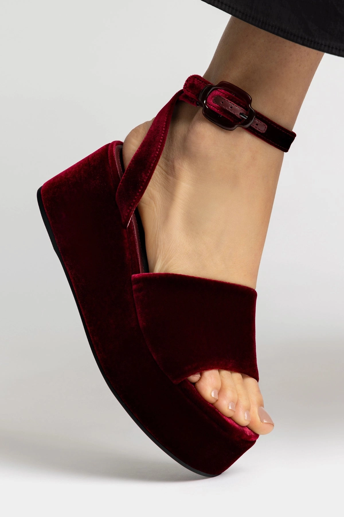Charli Flatform Sandal In Wine Velvet Winter Warm