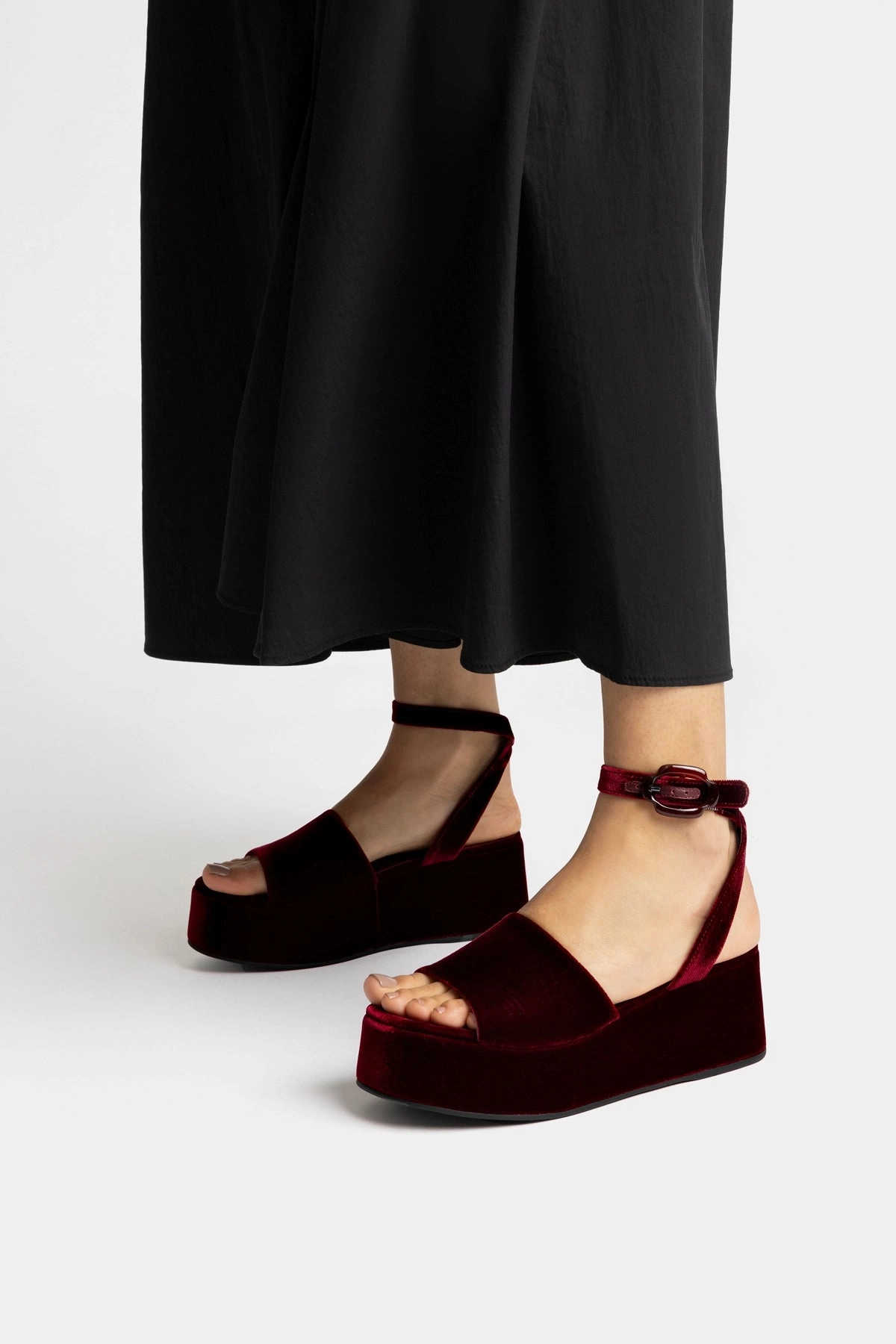 Charli Flatform Sandal In Wine Velvet Versatile Everyday Wear Balance Fit