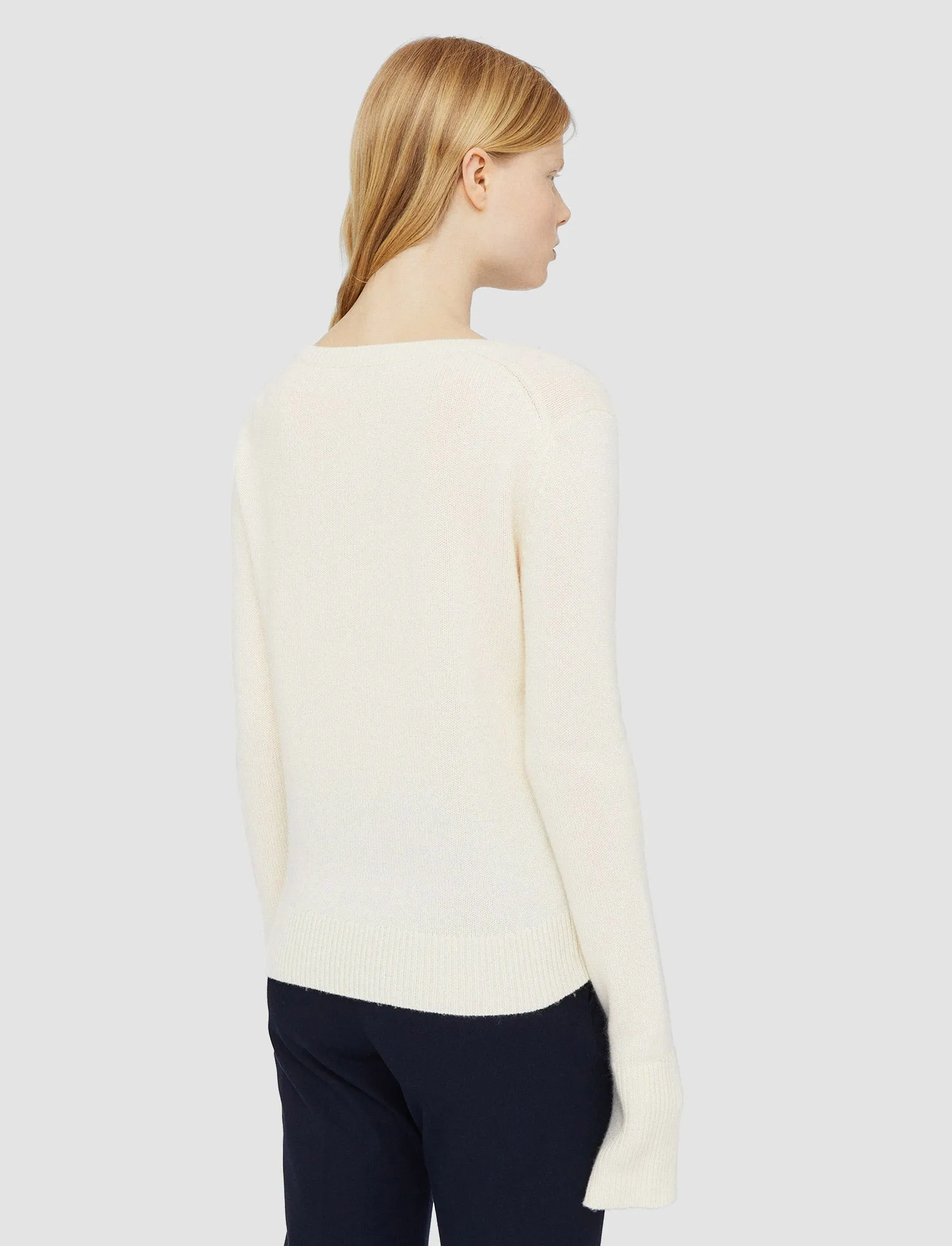 Unstructured Fit Cold Day Pure Cashmere V Neck Jumper