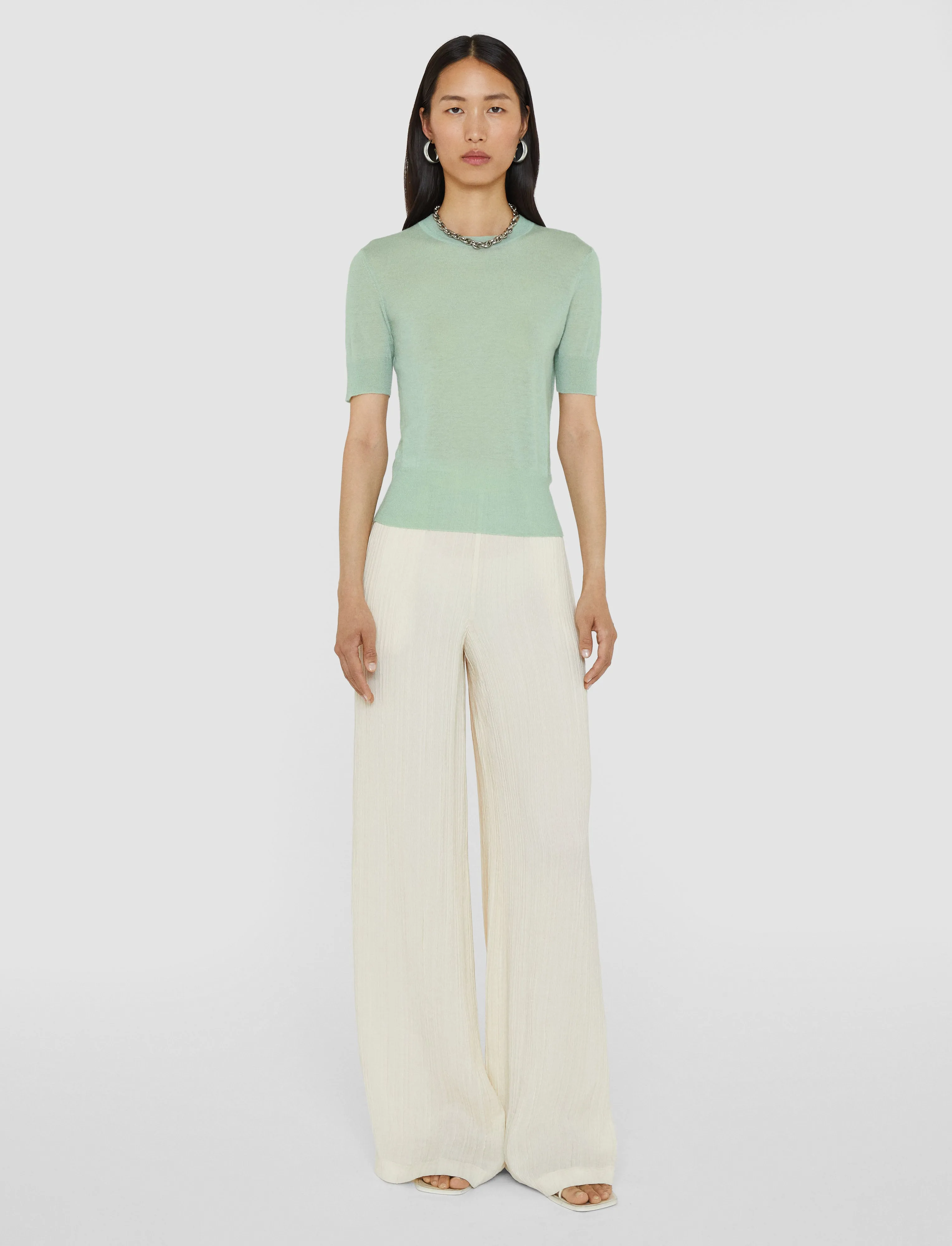 Clean Style Wrinkle Resistant Cashair Top