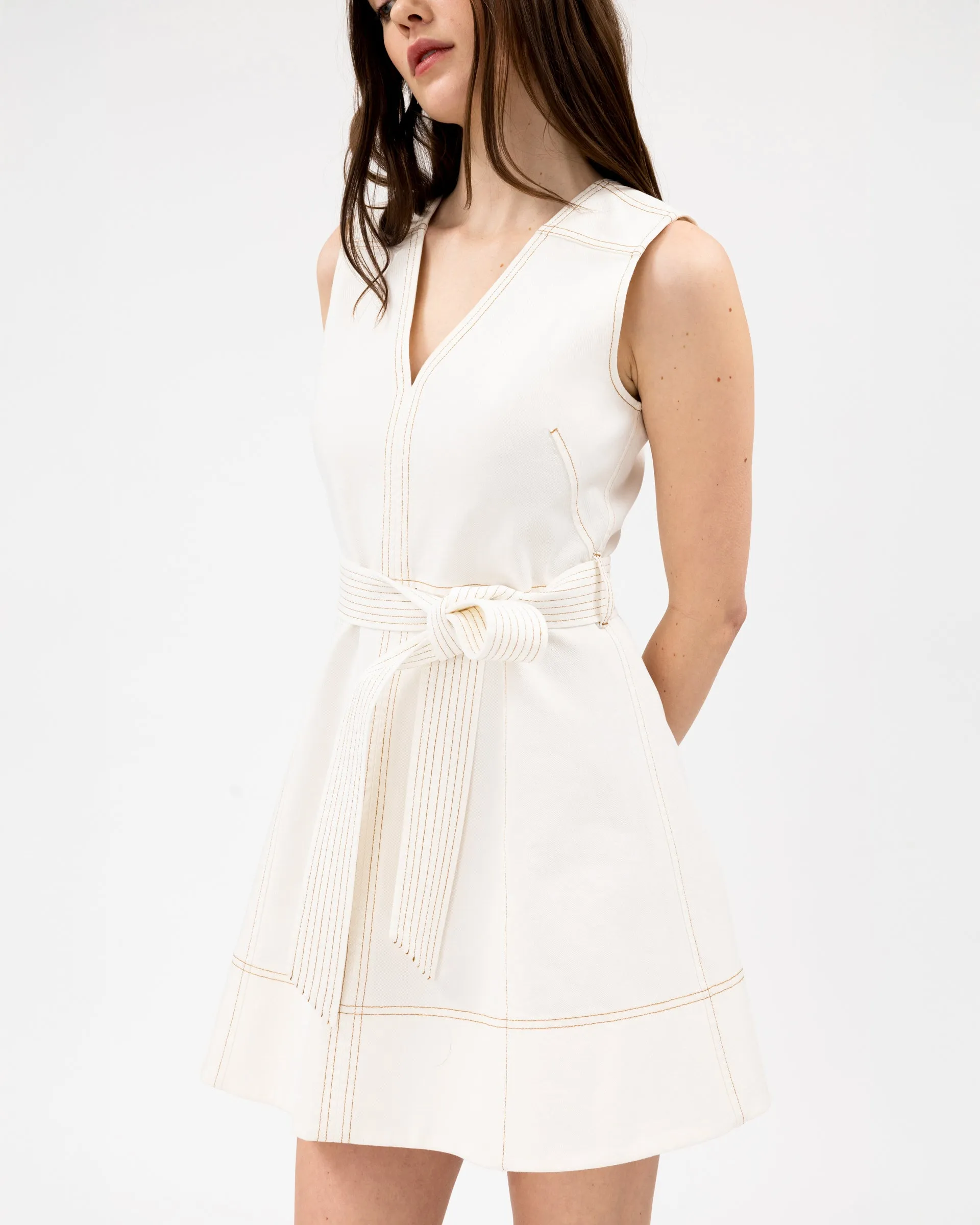 Reina Dress Modern Minimalist Creative Look