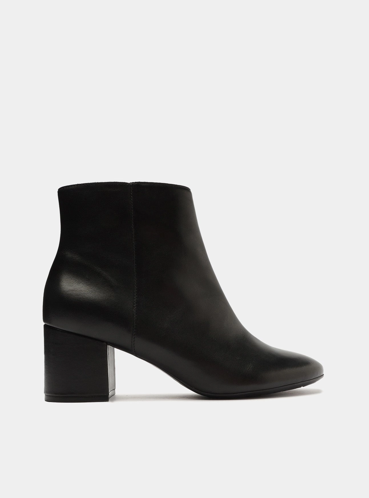 Soft Land Rosi Leather Bootie