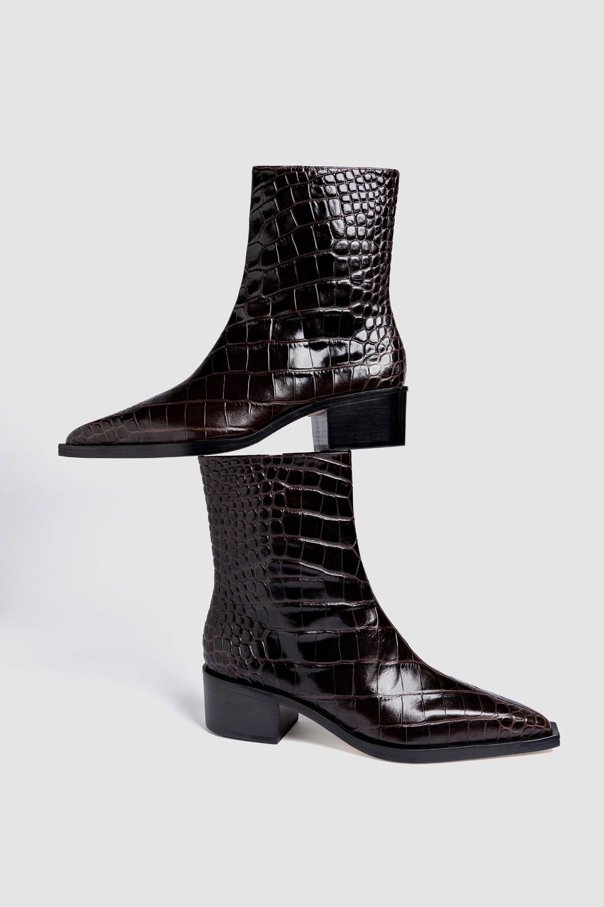 Florencia Low Boot In Croco Brown Leather Contoured Arch Bridge