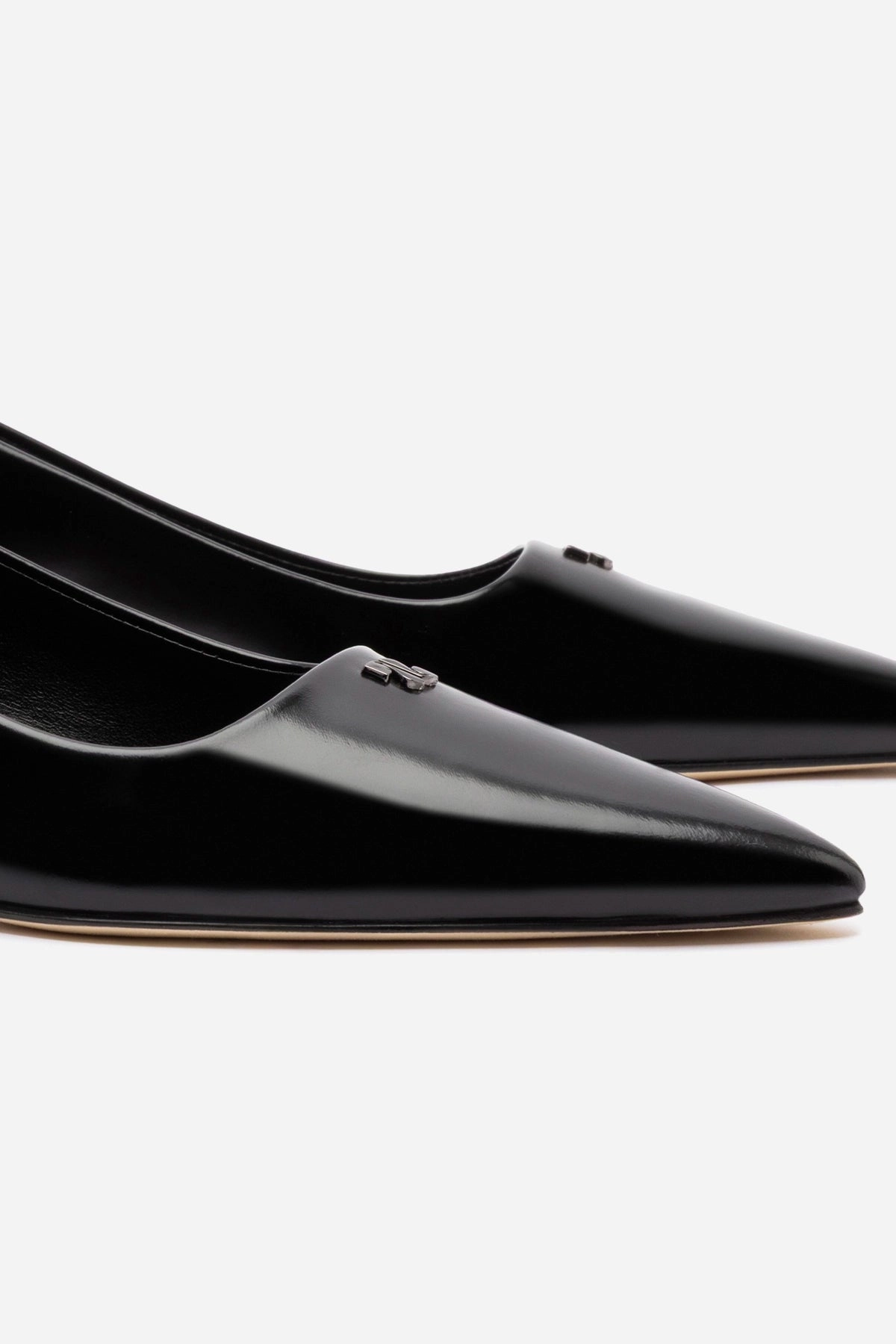 Ruth Pump In Black Box Leather Matte Base Grace Walk