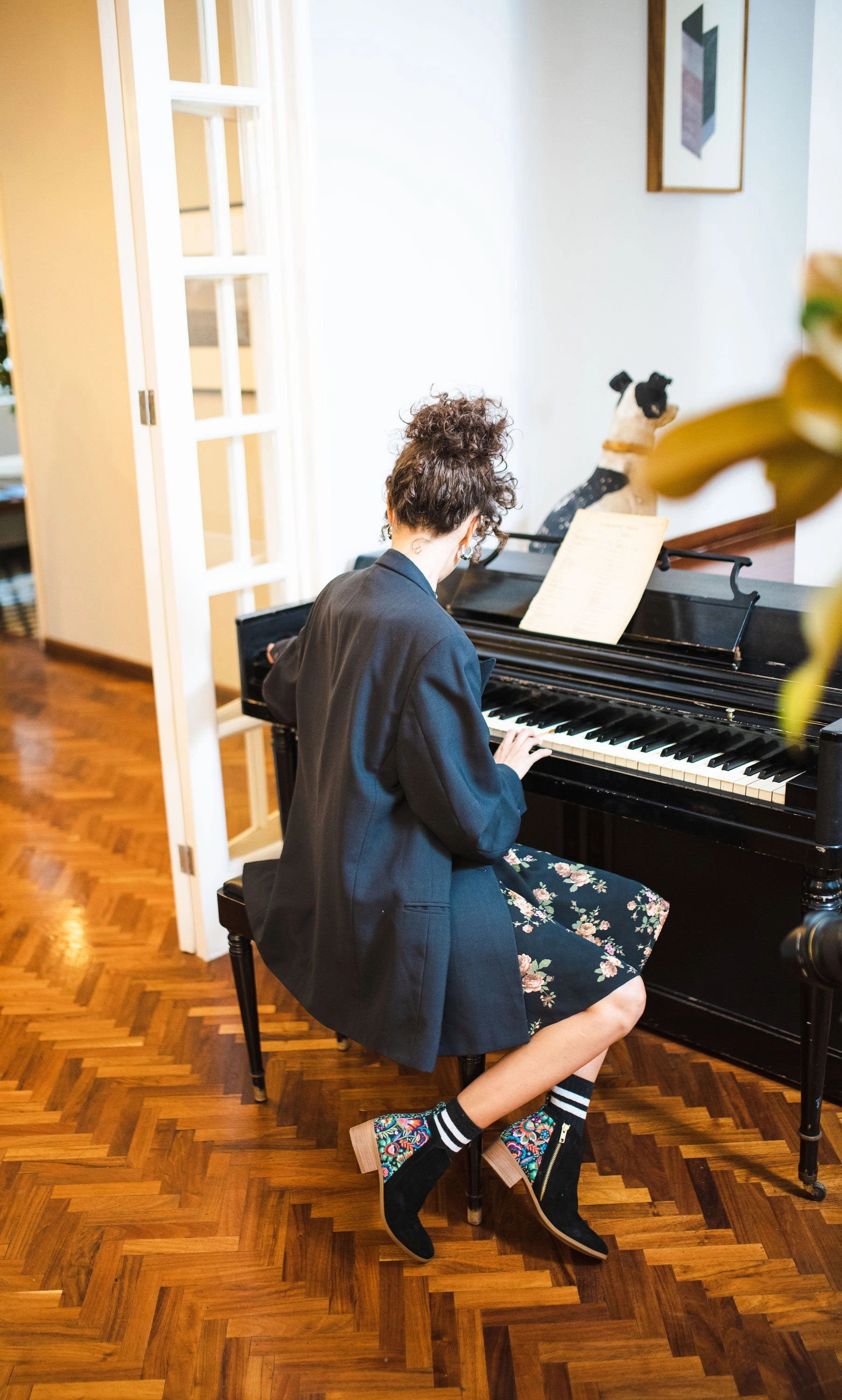 Abrasion Resistant Materials Quick Pull Saras Bootie