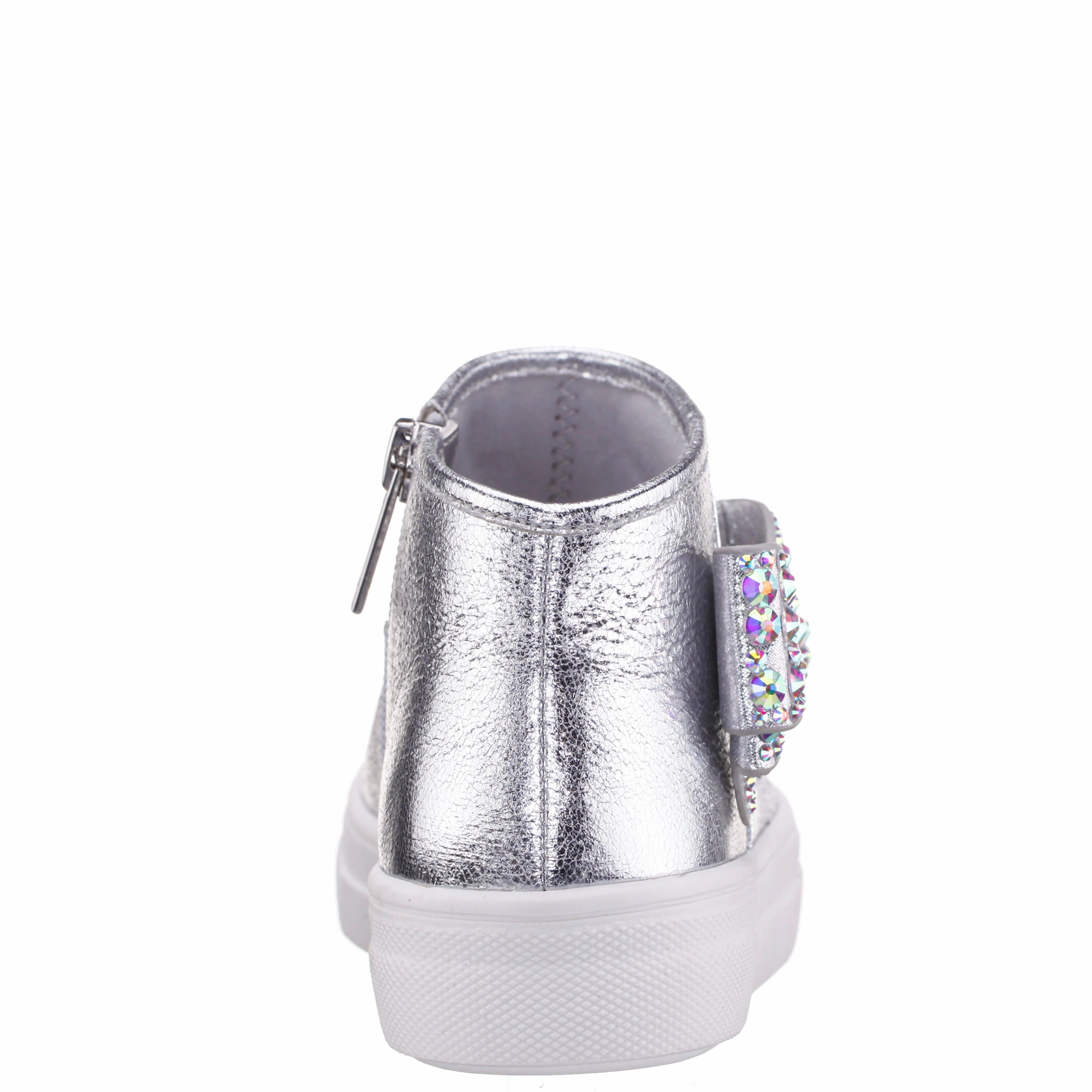 GWENNY-SILVER Storm Guard