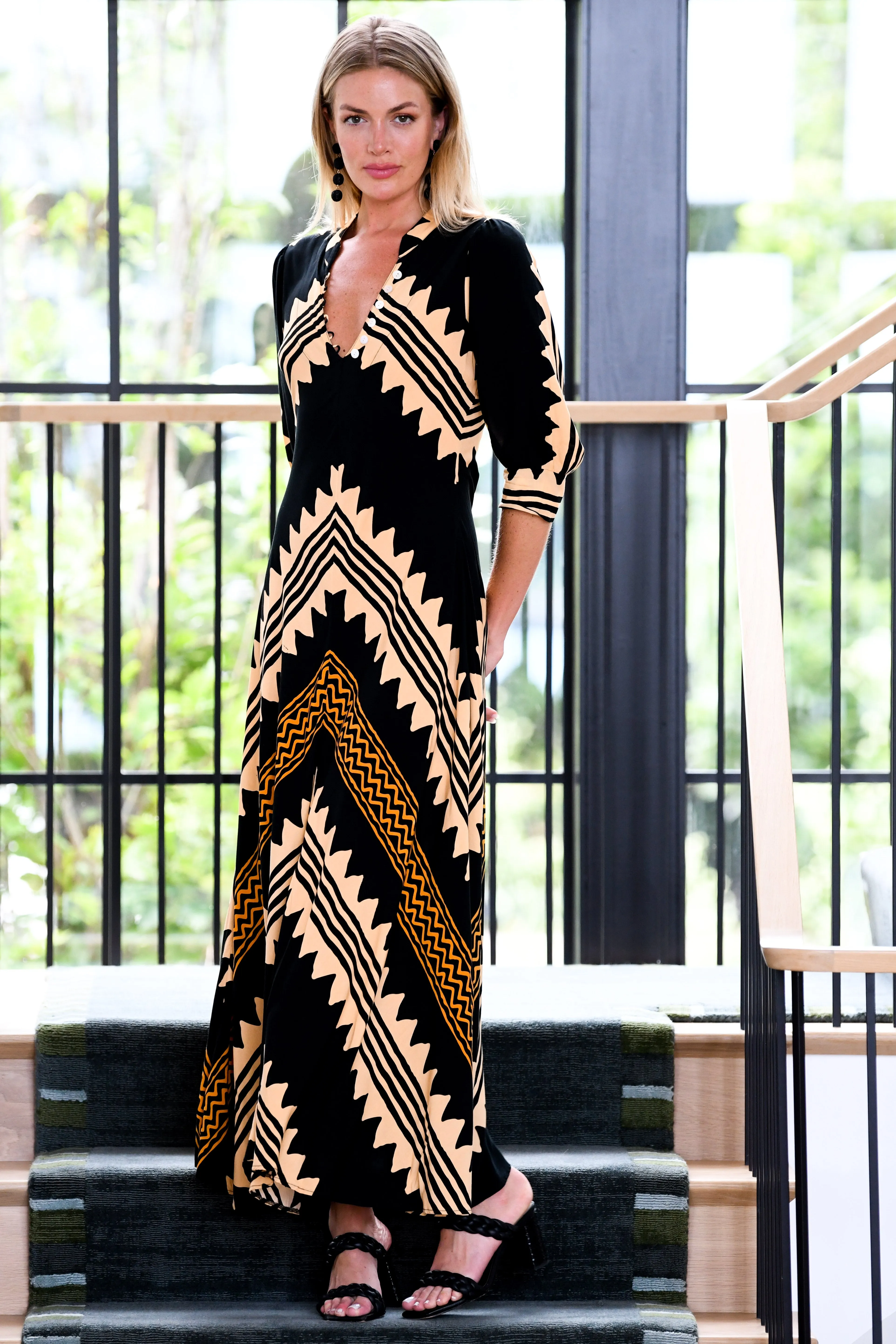 Daphne Dress / Khaki Zig Zag Cap-Sleeve