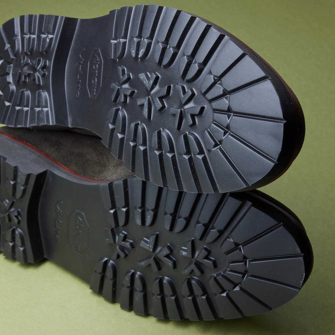 Hill Walk Boston 2 Earth Green Suede