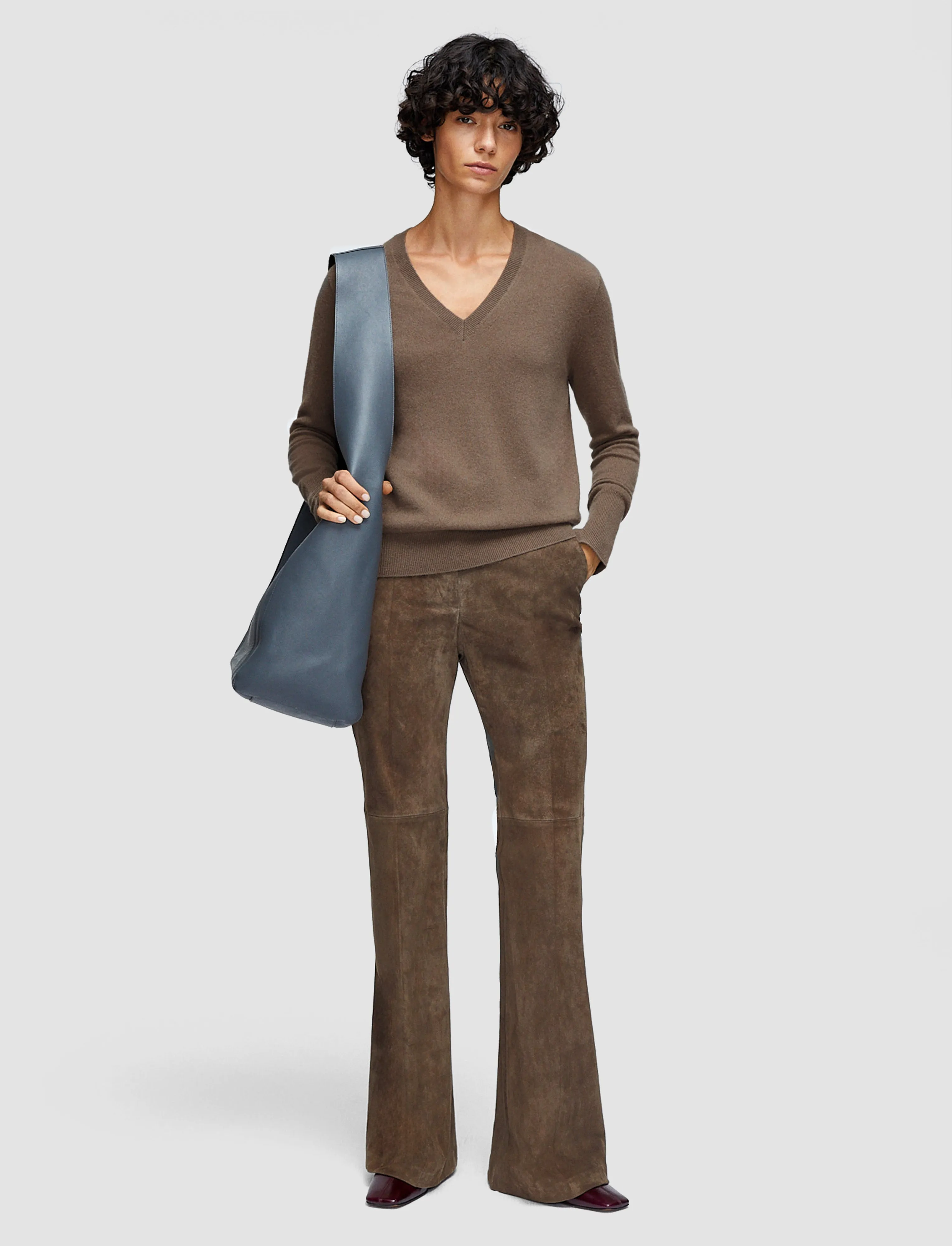 Clean Style Natural Fiber Construction Light Pure Cashmere V Neck Jumper