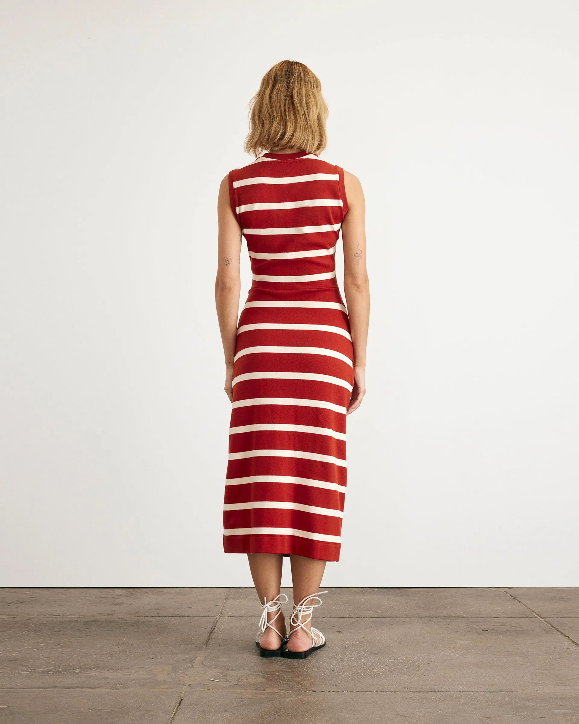 Sleeveless Striped Cody Dress Layered HeatTrap Stitching Relaxed Cut