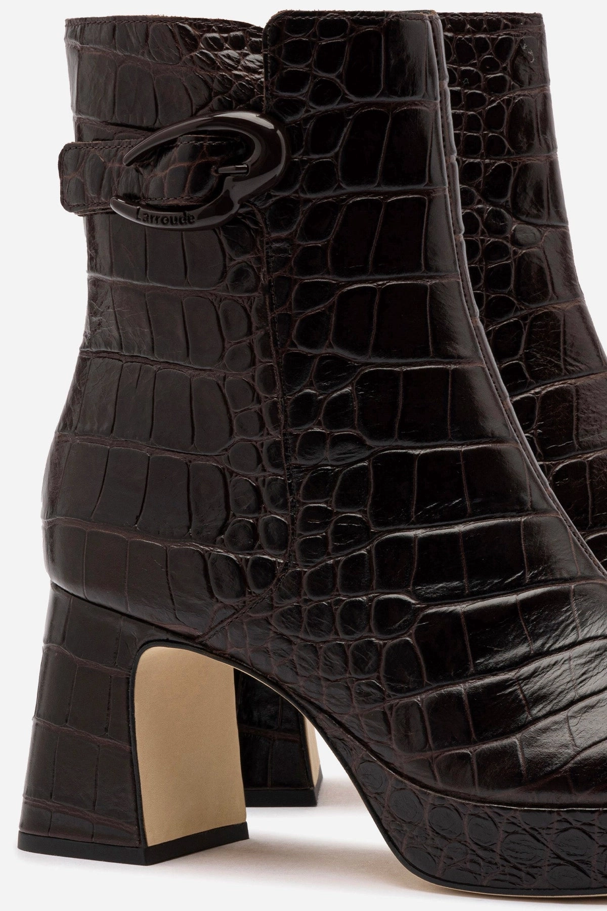 Party Glow Wet Land Dolly Verona Low Boot In Croco Brown Leather