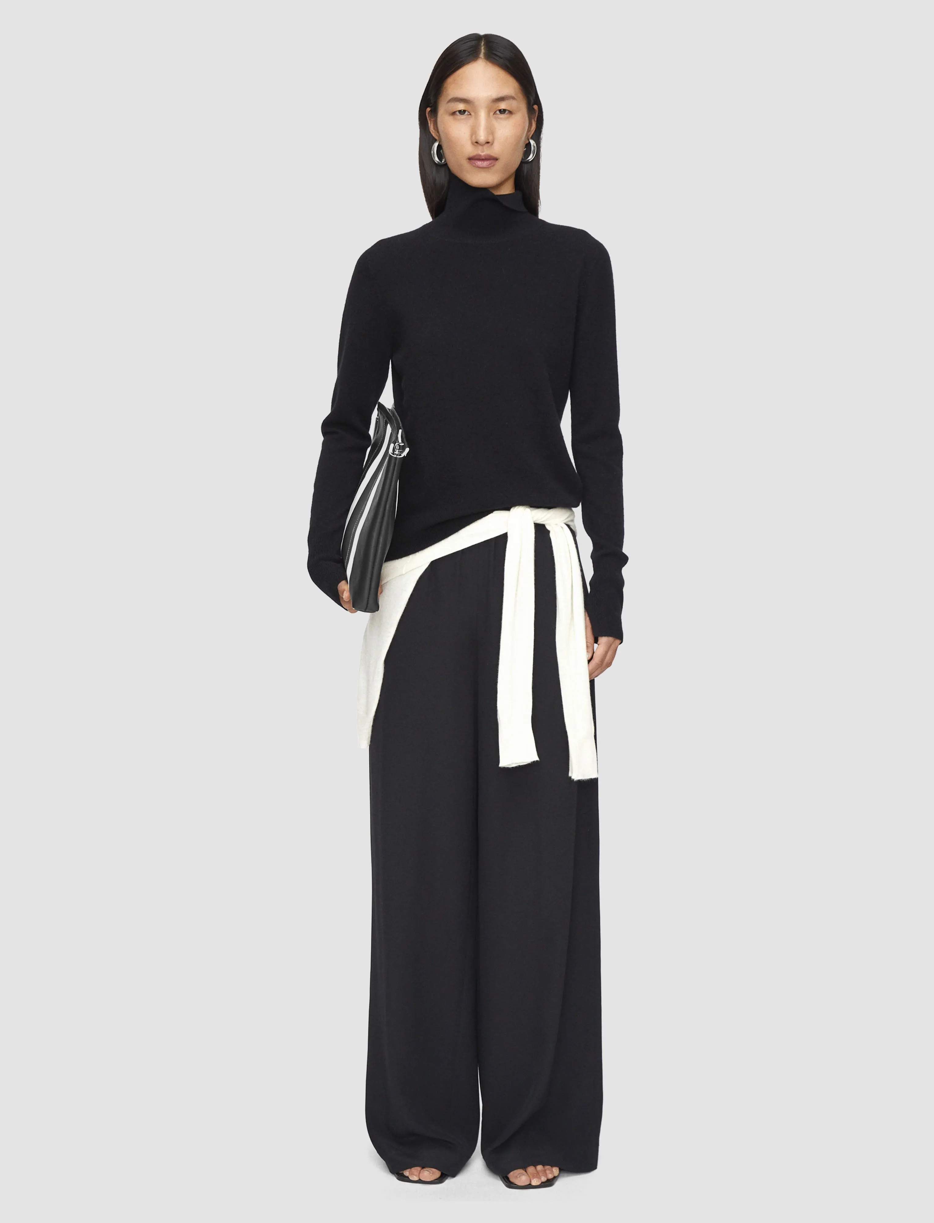 Light Pure Cashmere High Neck Jumper HandLinked Seams UVProtection Layer