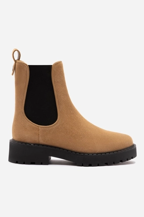 Gloss Finish Rubber Sole Sancha Boot In Peanut Suede