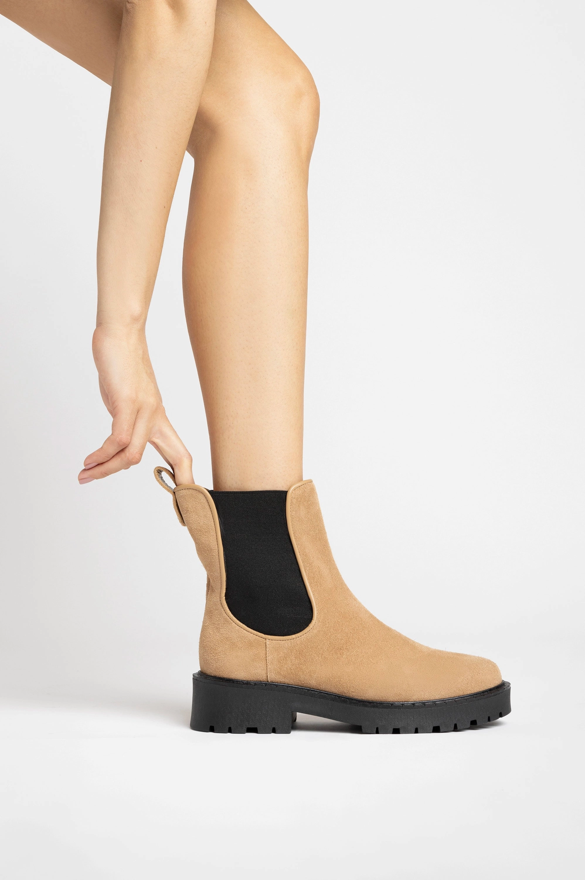 Reinforced Heel Stabilizer Slip On Convenience Sancha Boot In Peanut Suede