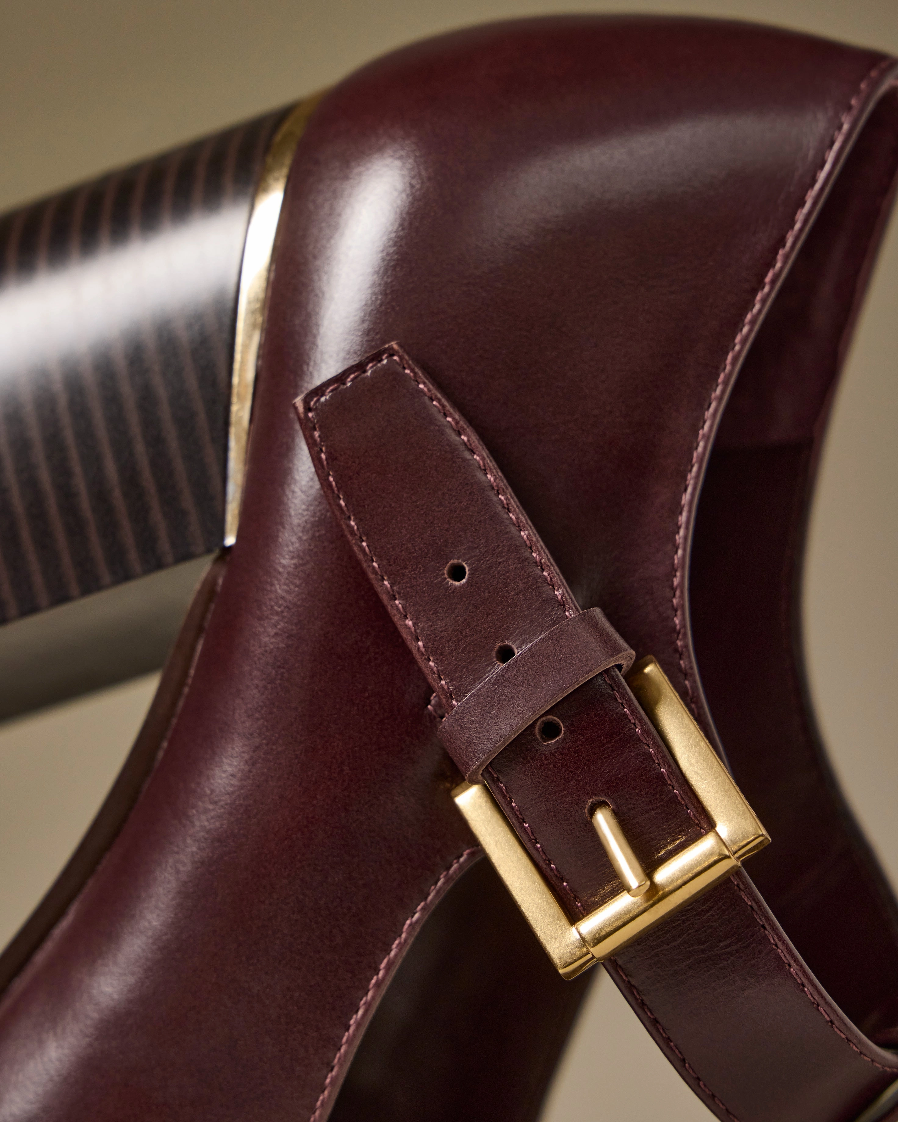 Dance Spark Spring Glow Micha Pump