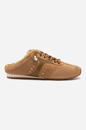 Fresh Touch Cushioned Choice Stella Mule In Peanut Suede And Natural Shearling