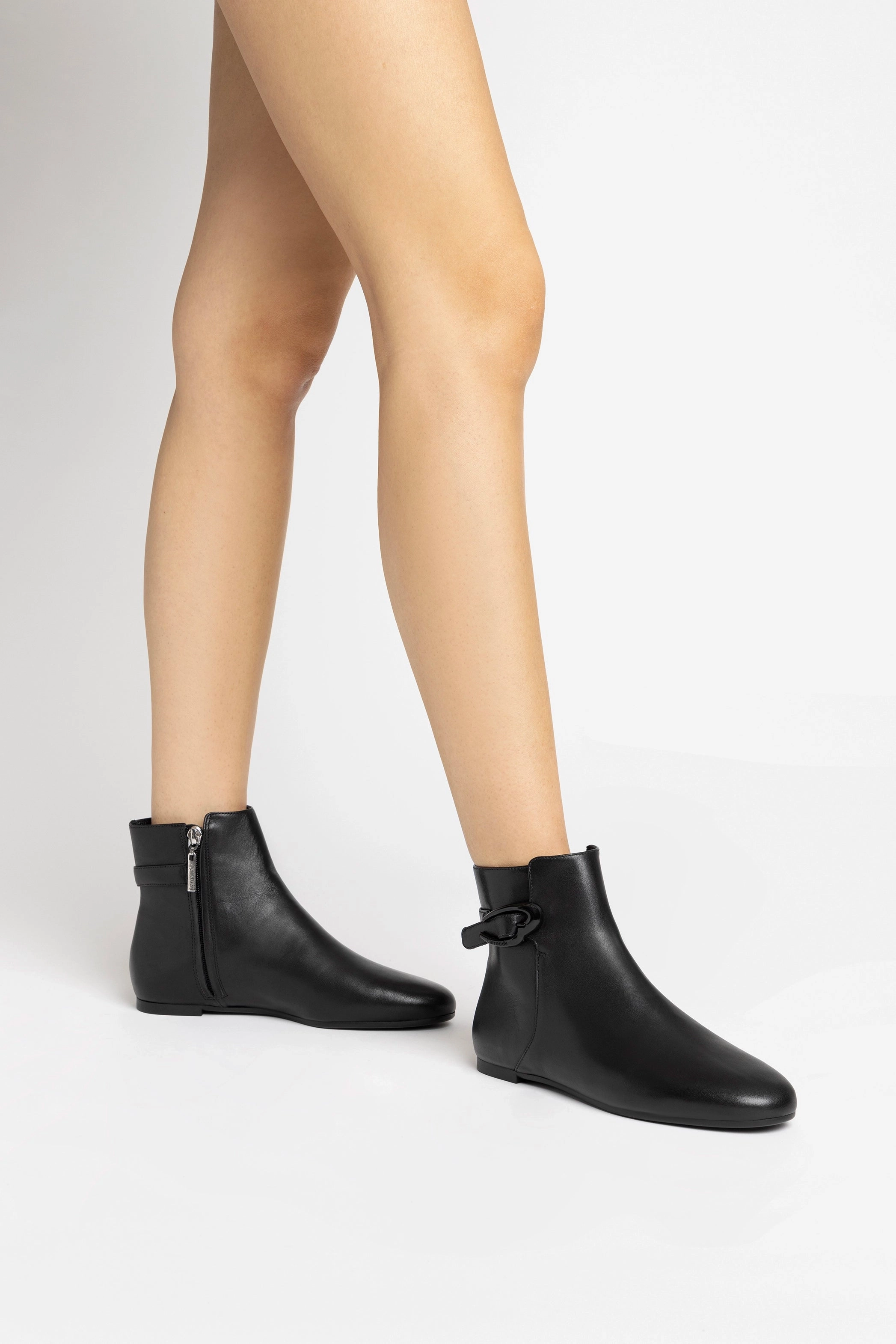 Mini Verona Boot In Black Leather Anatomical Contour Design
