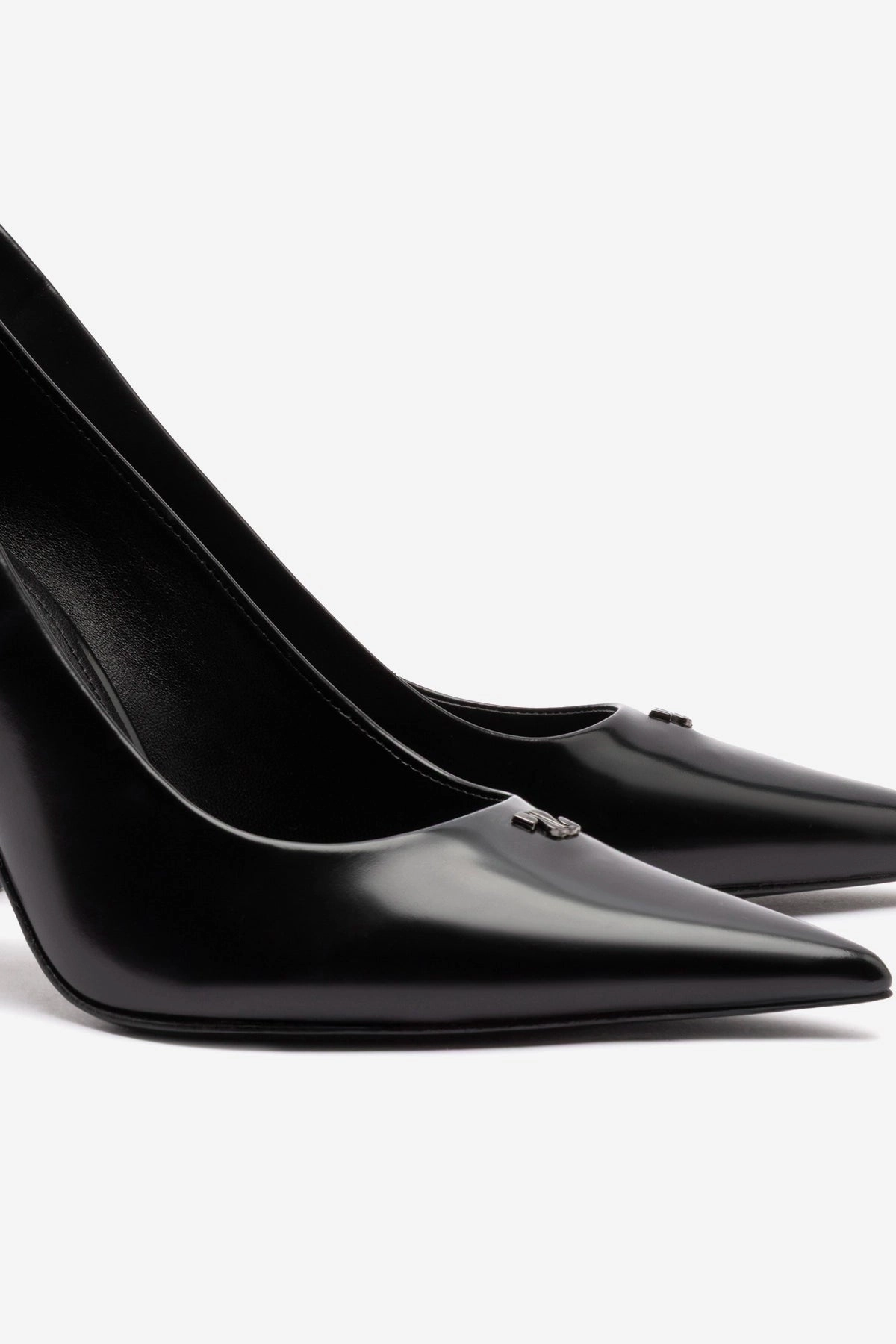 Sweat Resistant Comfort Seekers Stone Pump In Black Box Leather