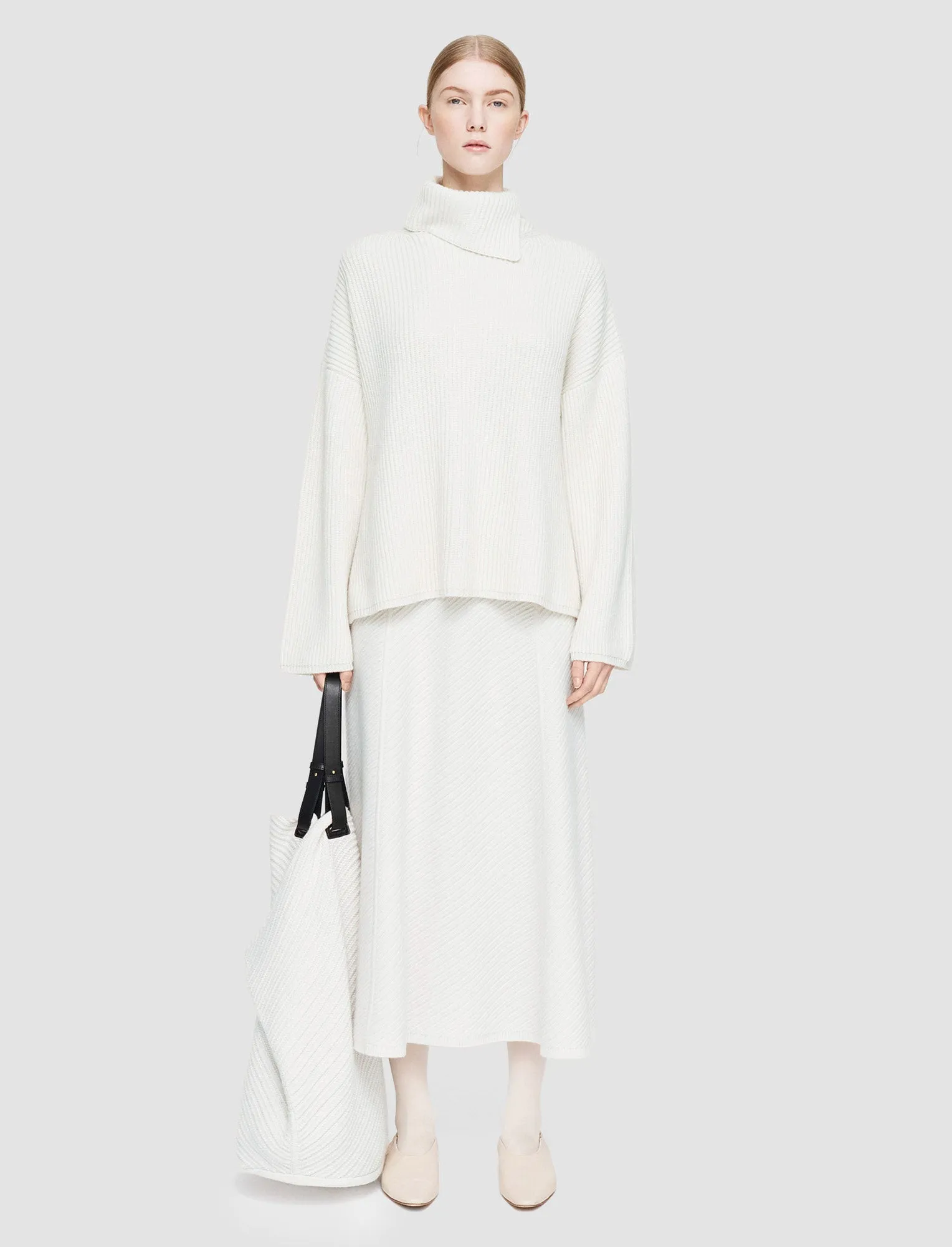 Light Cardigan Stitch High Neck Jumper Seamless Stitch Construction Soft Texture