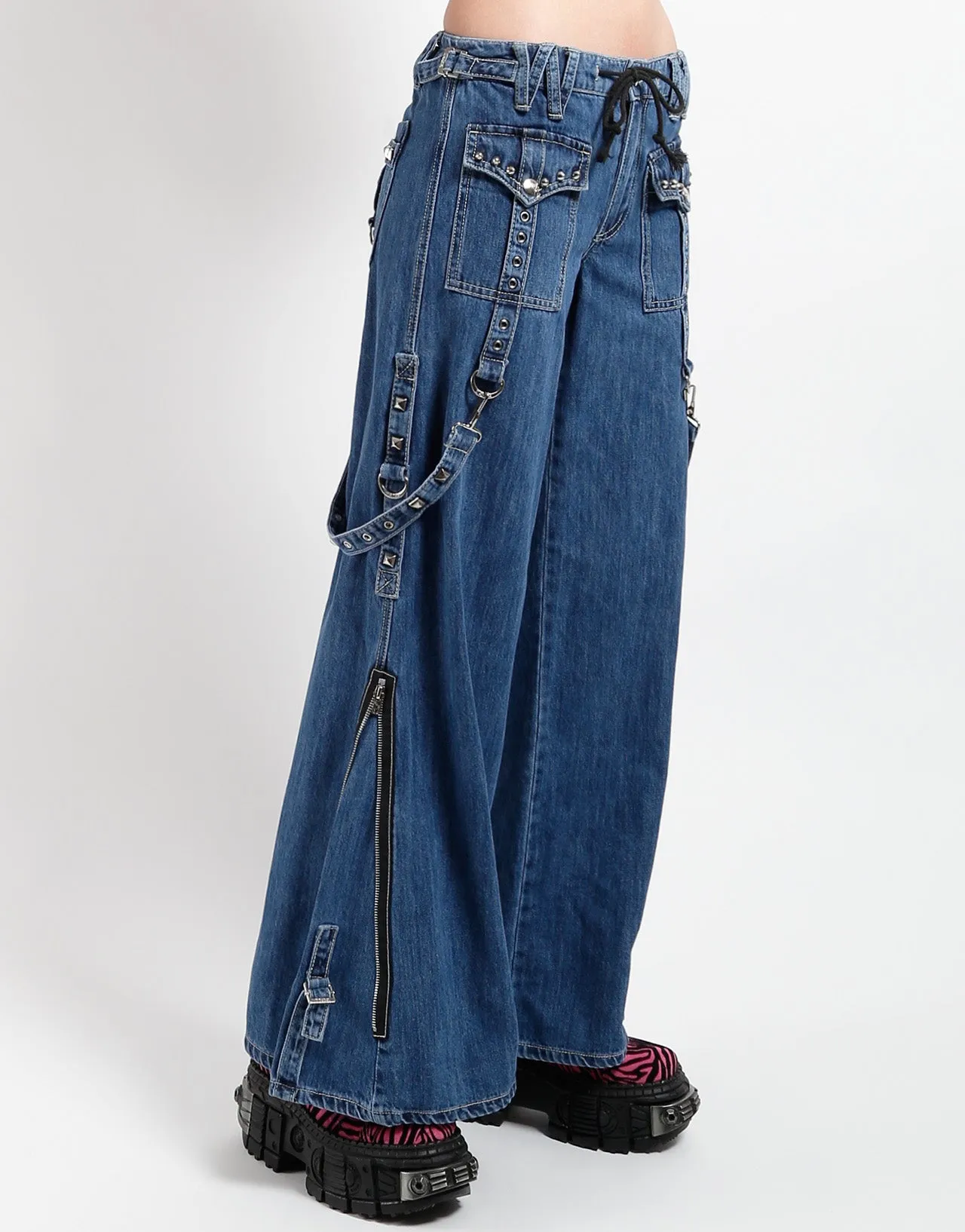 Slim wear Everyday Layer STUDDED POWER PANT BLUE DENIM