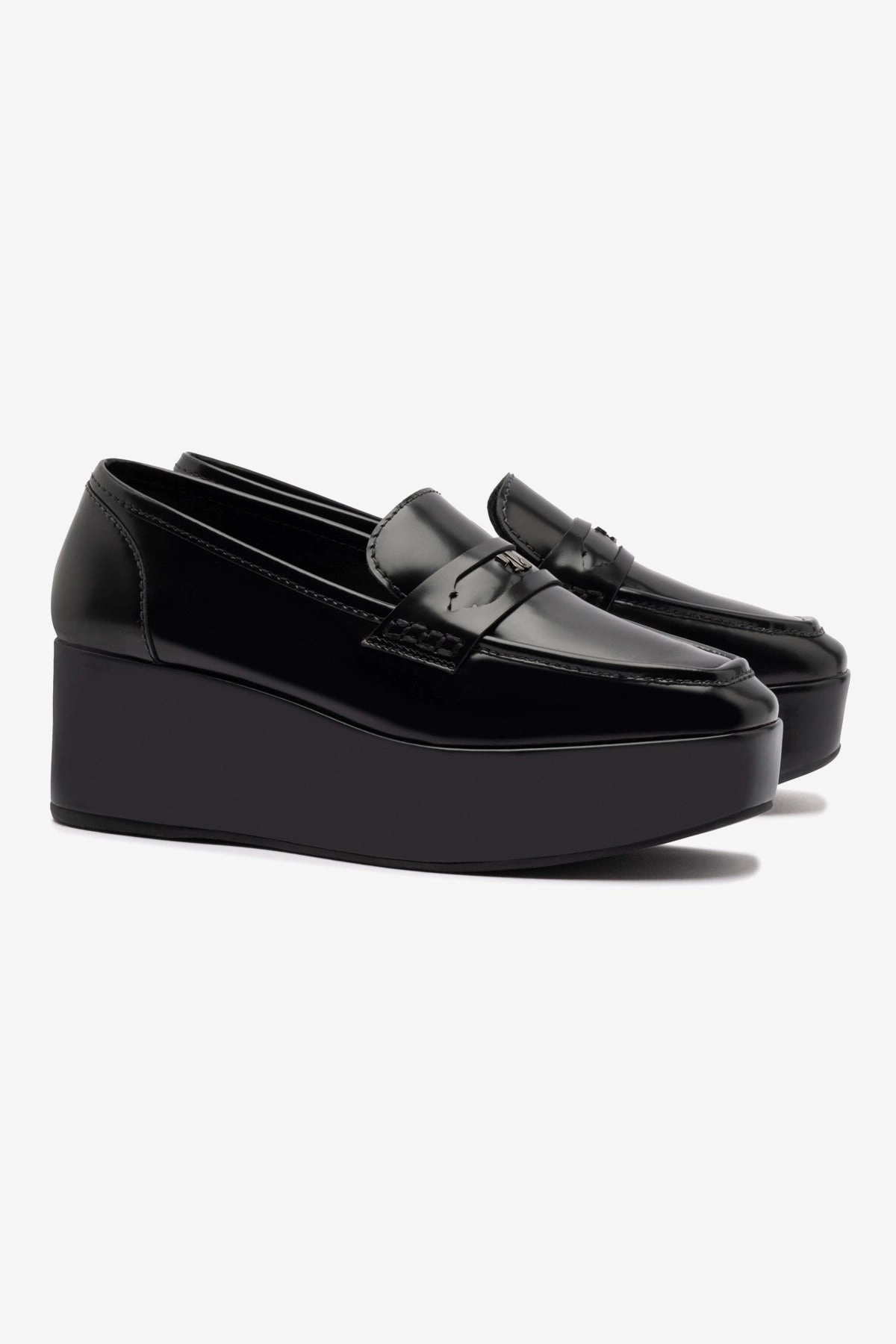 Suki Flatform Loafer In Black Box Leather Teen Fun